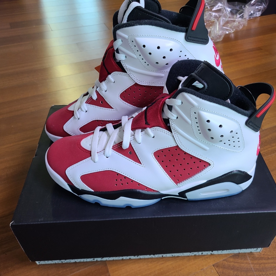 Jordan 6 Retro Carmine 2021 착용 스타일 - 2