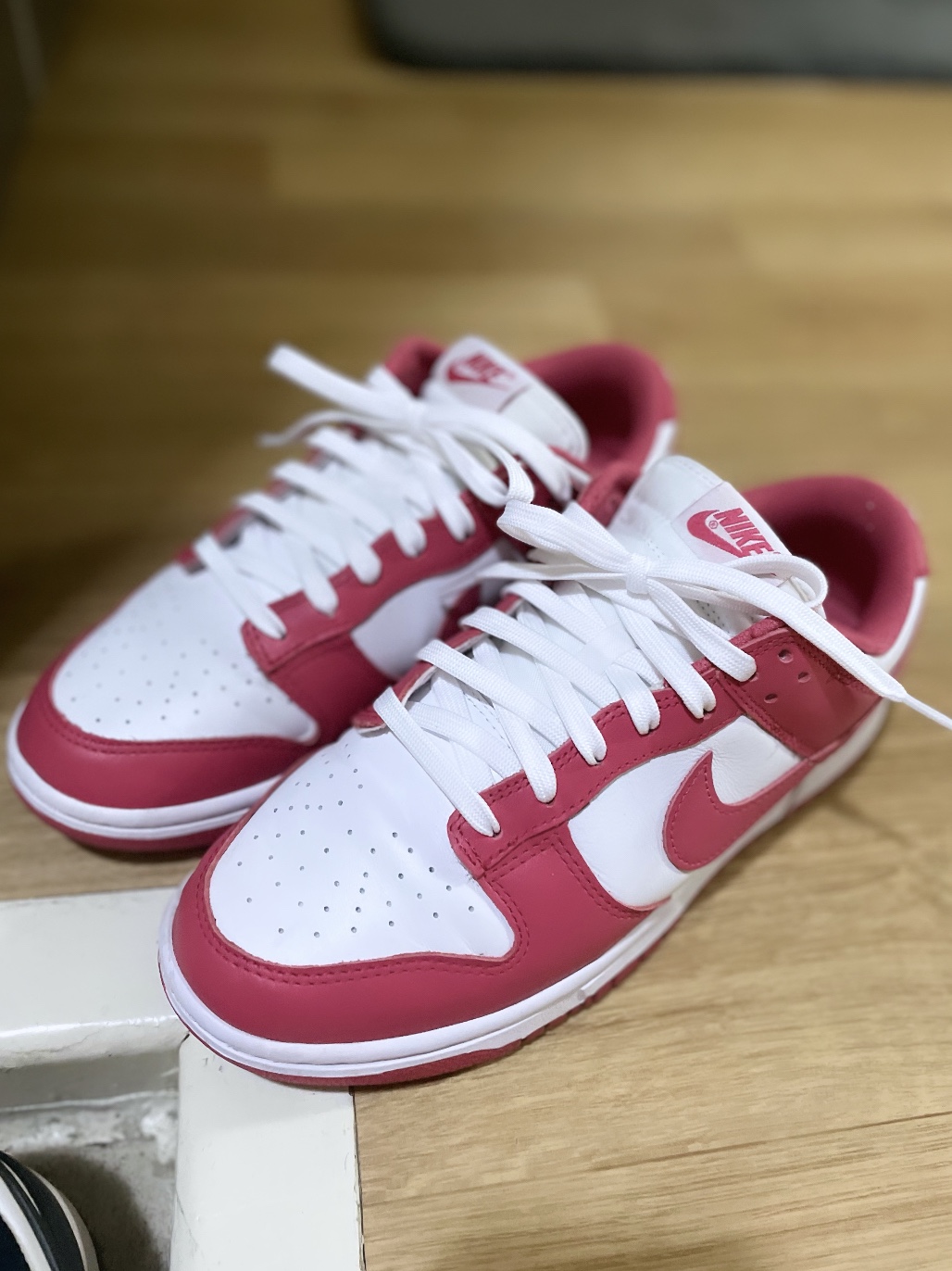 (W) Nike Dunk Low Archeo Pink 착용 스타일