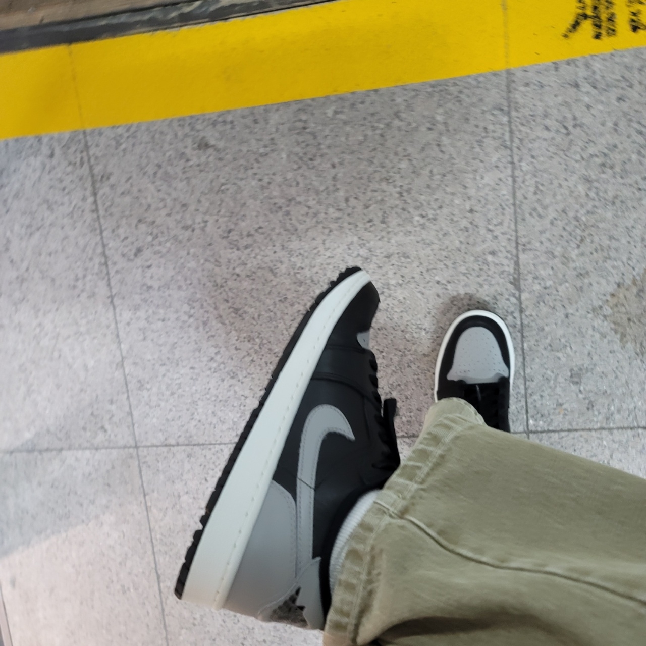 Jordan 1 Low Golf Shadow 착용 스타일