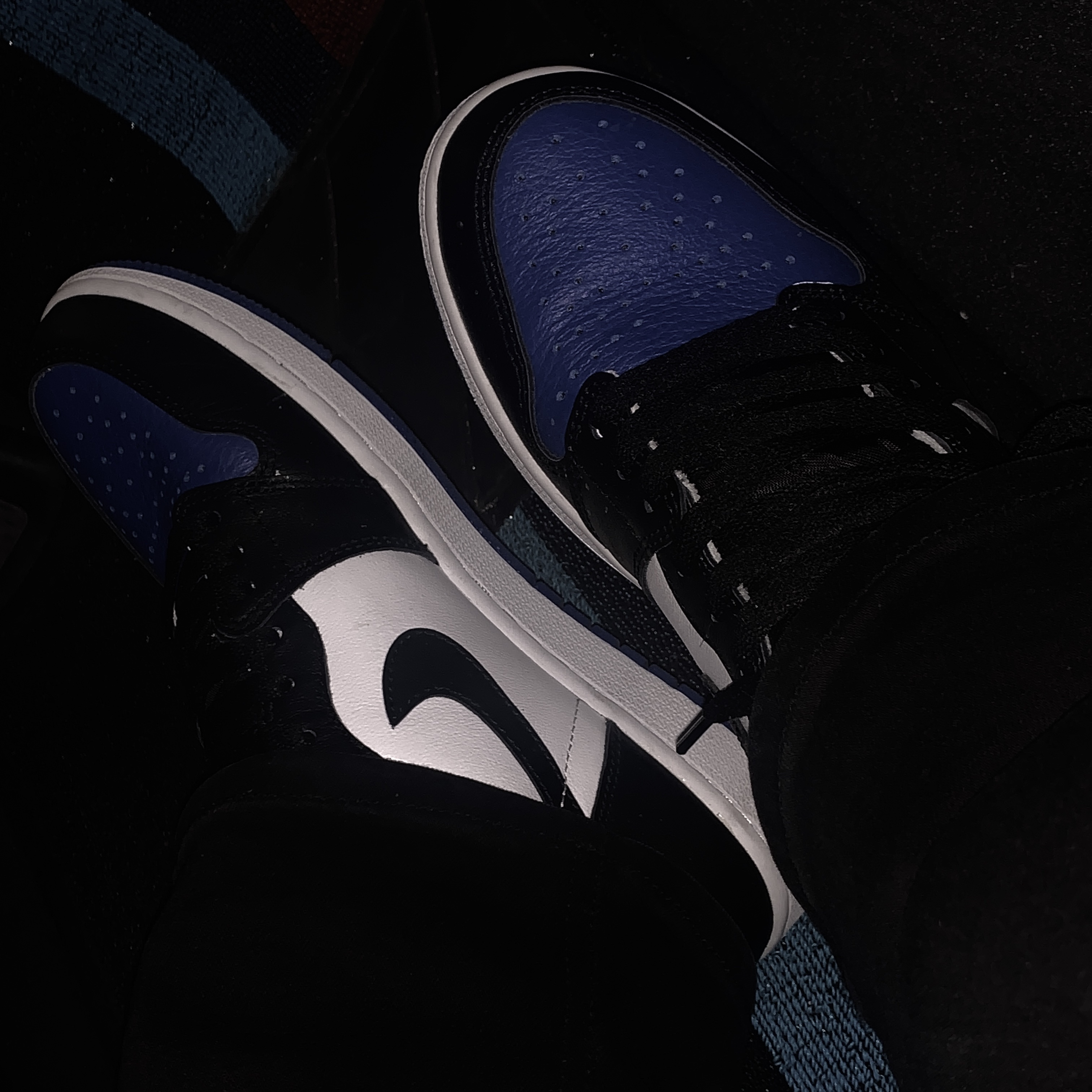 Jordan 1 Retro High OG Royal Toe 착용 스타일