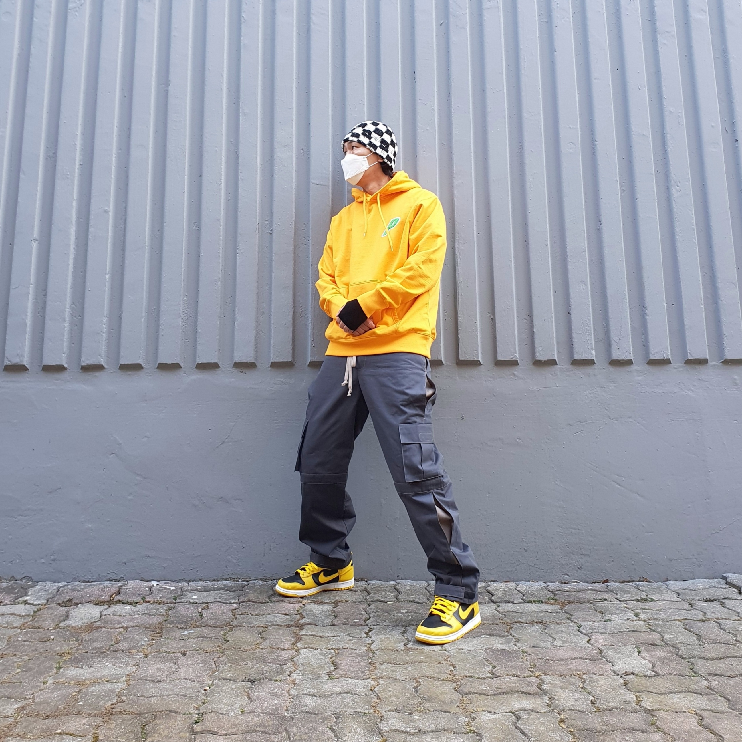 Stussy Crochet Checker Beanie Black, Palace Tri-Chenille Hood Yellow - 21FW 착용 스타일 - 2