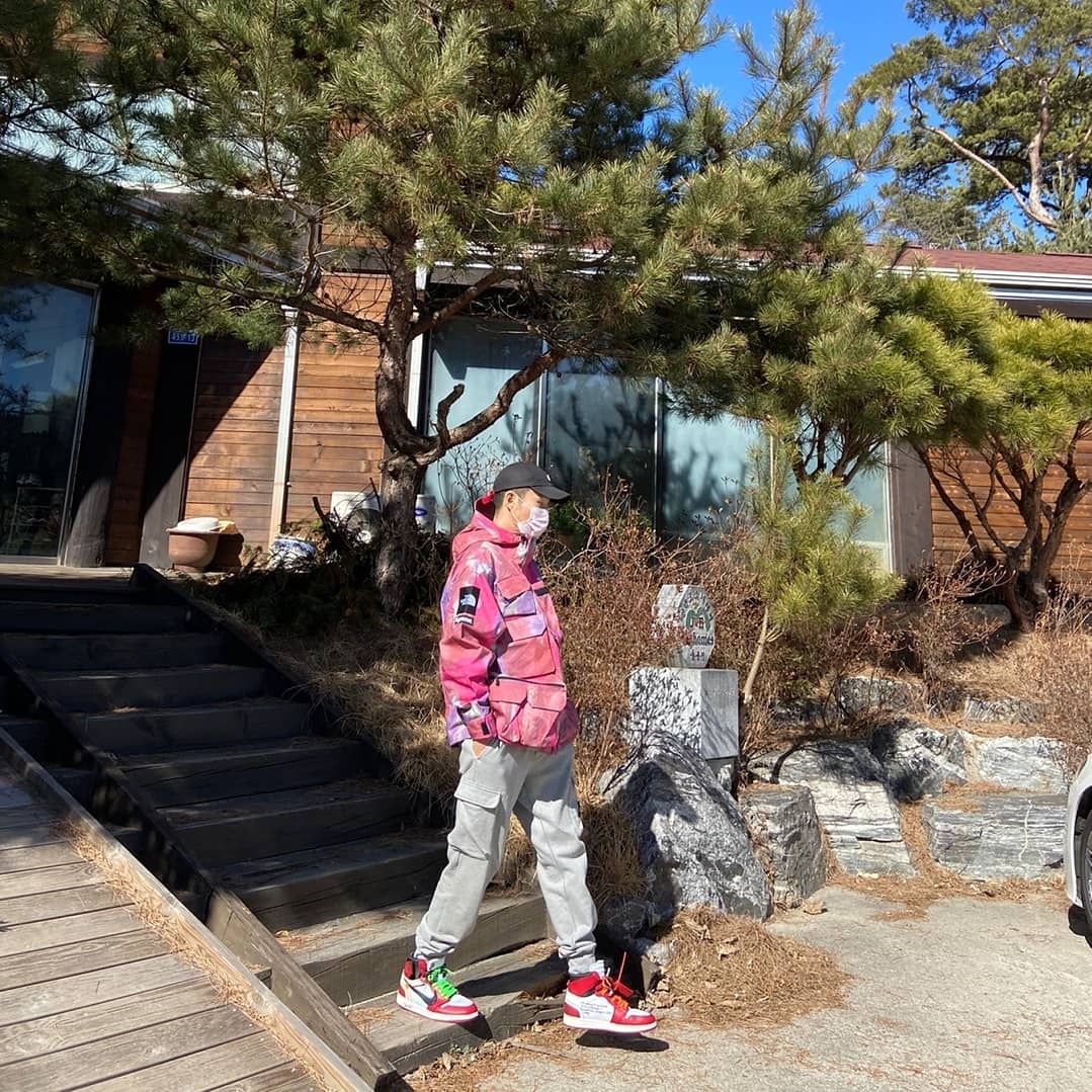 Supreme x The North Face Cargo Jacket Multi-Color - 20SS, Jordan 1 x Off-White Retro High Chicago The Ten 착용 스타일 - 4