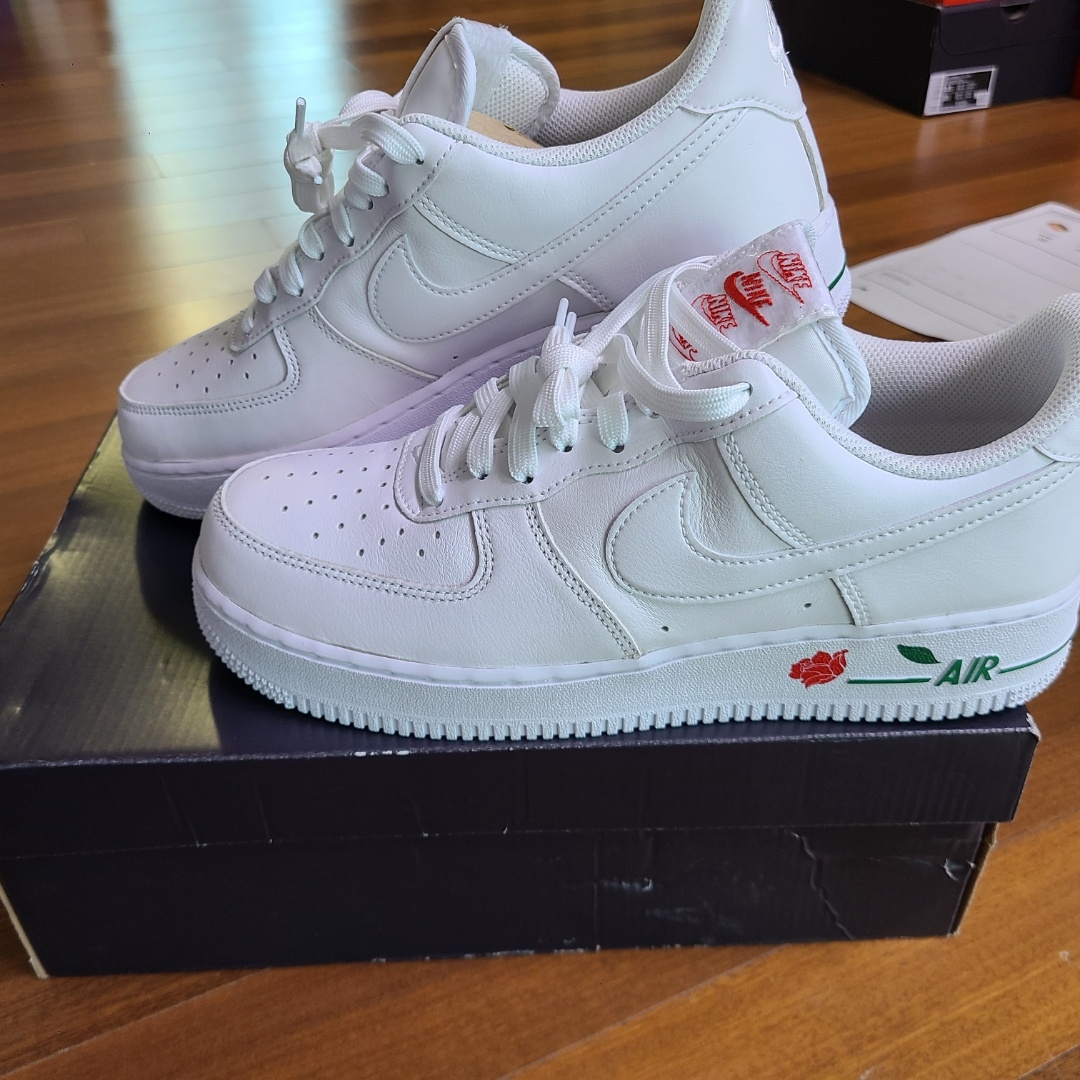 Nike Air Force 1 '07 LX White Bag 착용 스타일 - 2