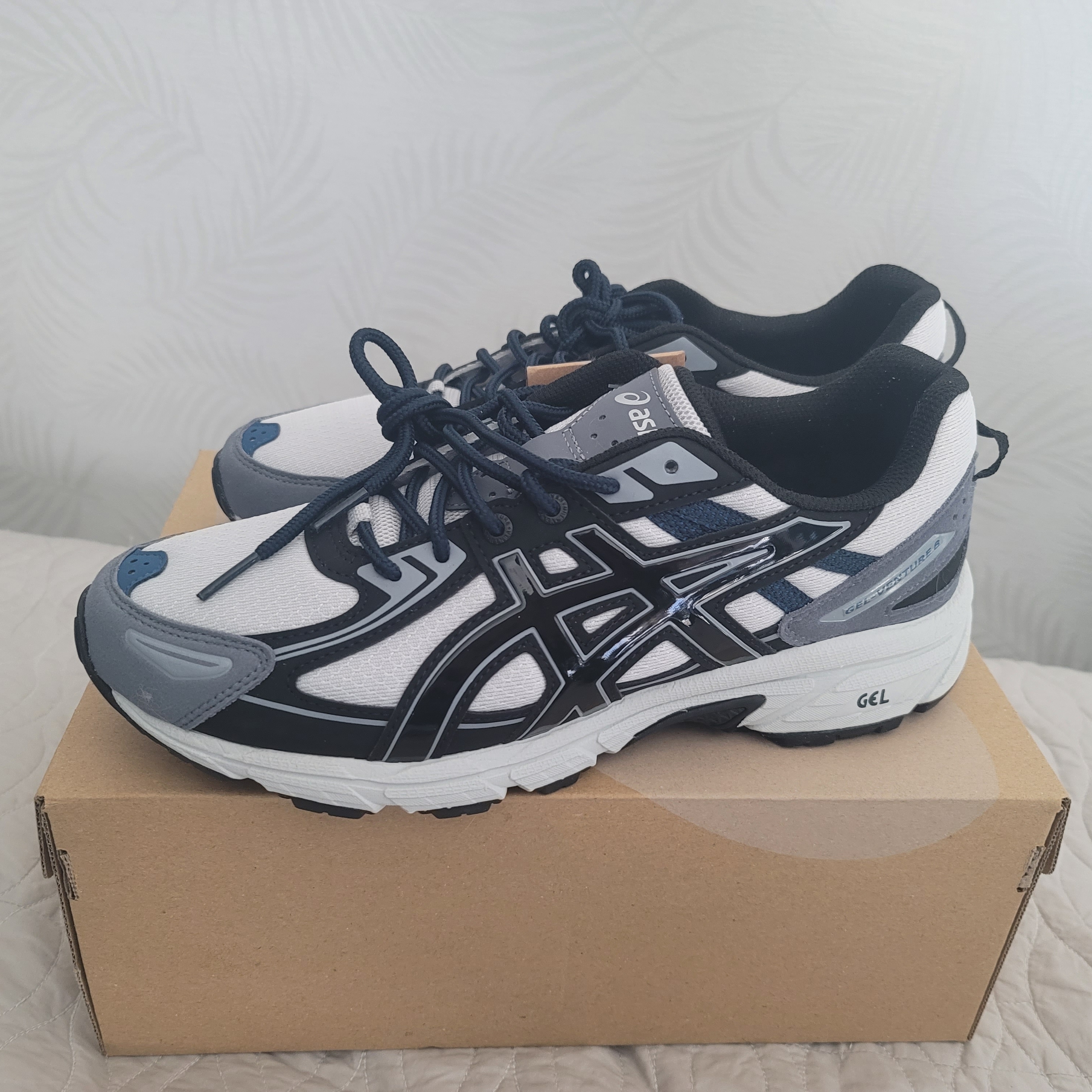 Asics Gel-Venture 6 SPS Glacier Grey 착용 스타일 - 1