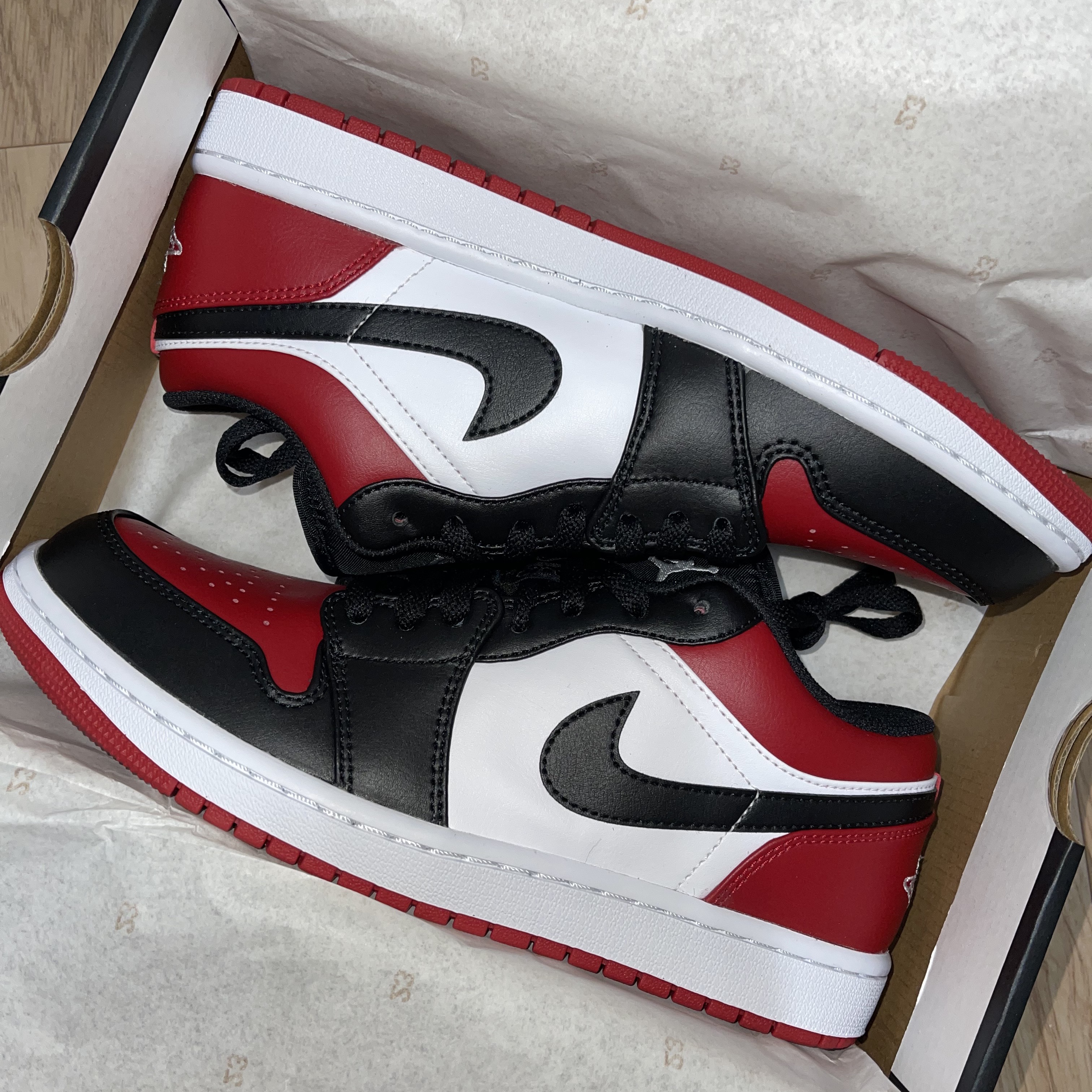 Jordan 1 Low Bred Toe 착용 스타일 - 4