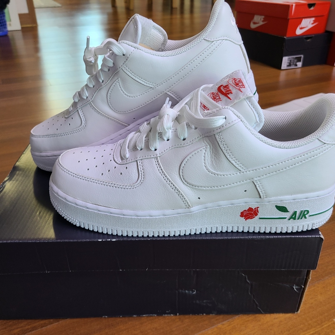 Nike Air Force 1 '07 LX White Bag 착용 스타일 - 1
