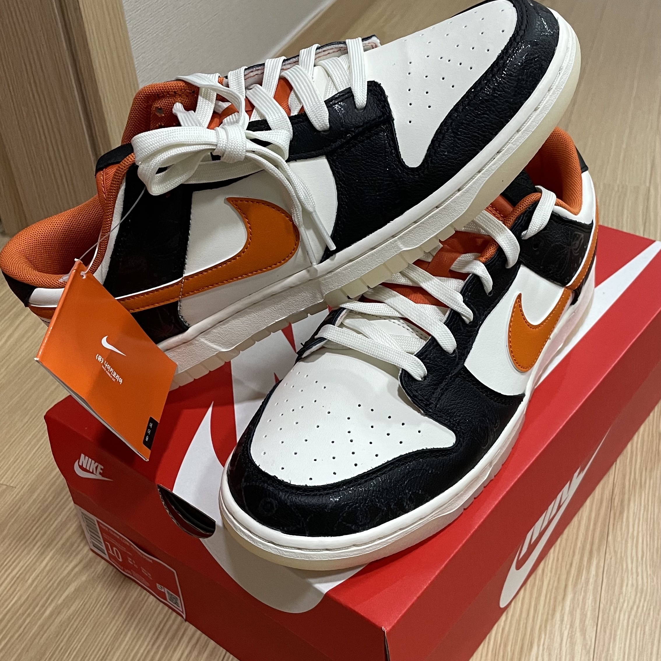 Nike Dunk Low Retro PRM Halloween 착용 스타일