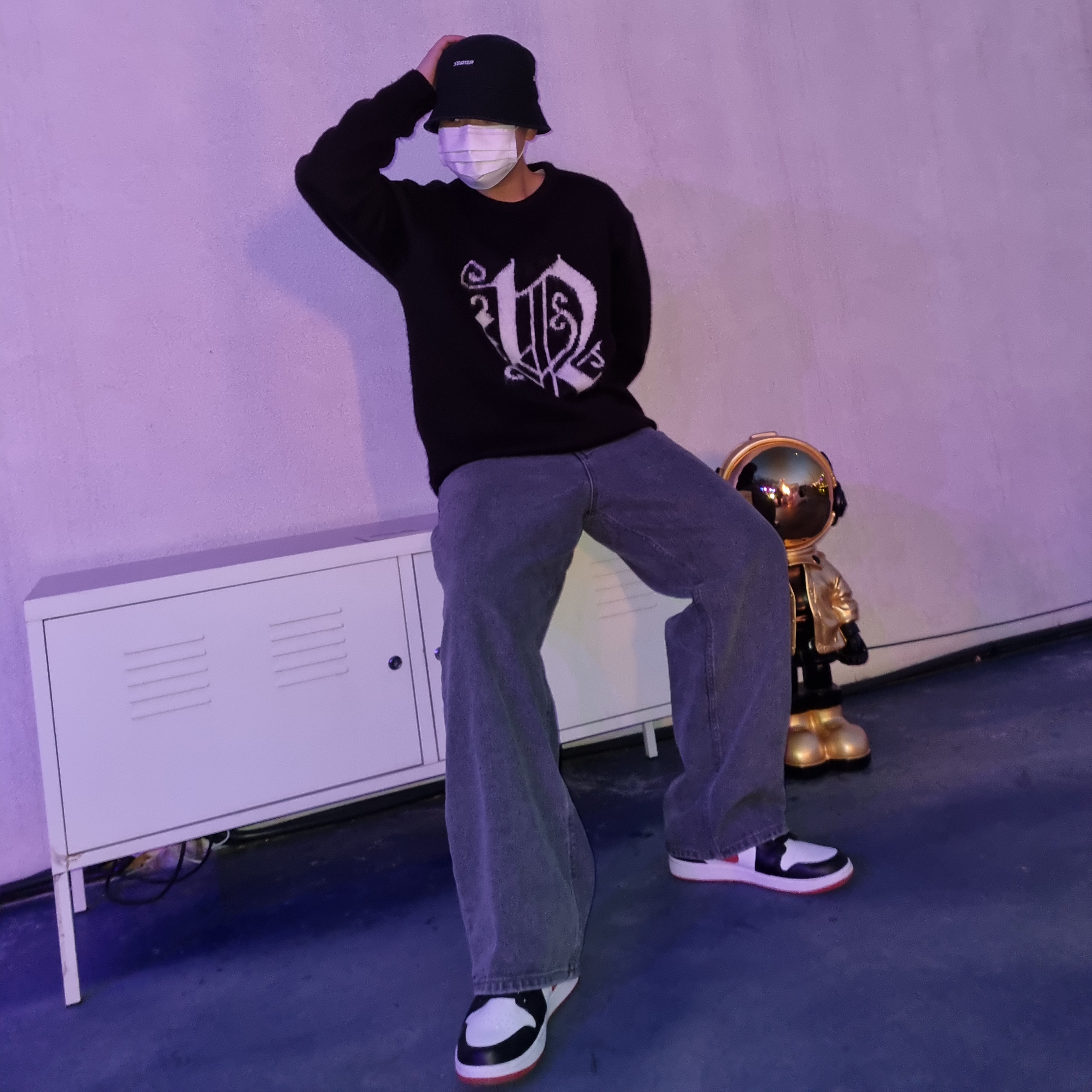 Jordan 1 Mid Gym Red Black White 착용 스타일