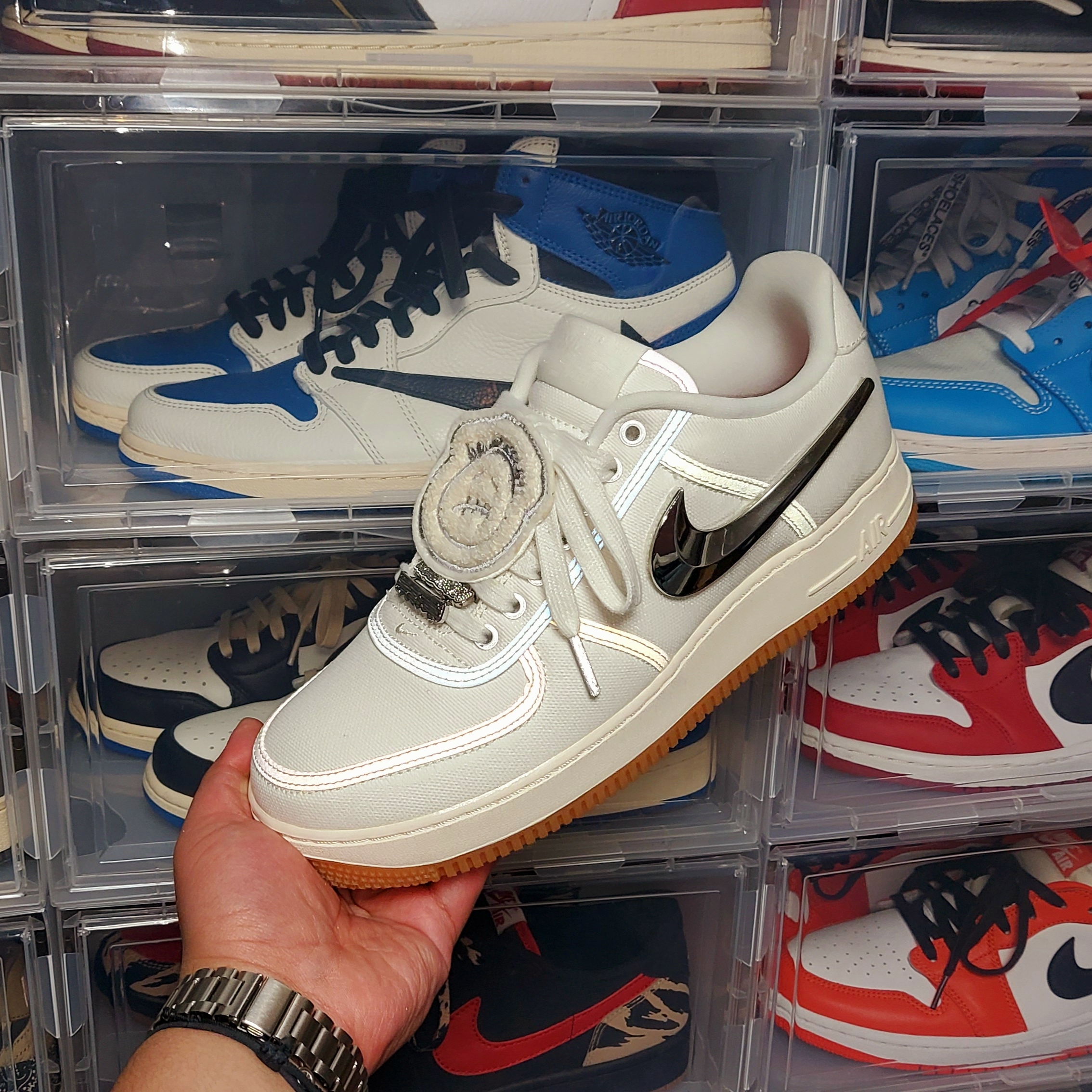Nike x Travis Scott Air Force 1 Low Sail 착용 스타일 - 1