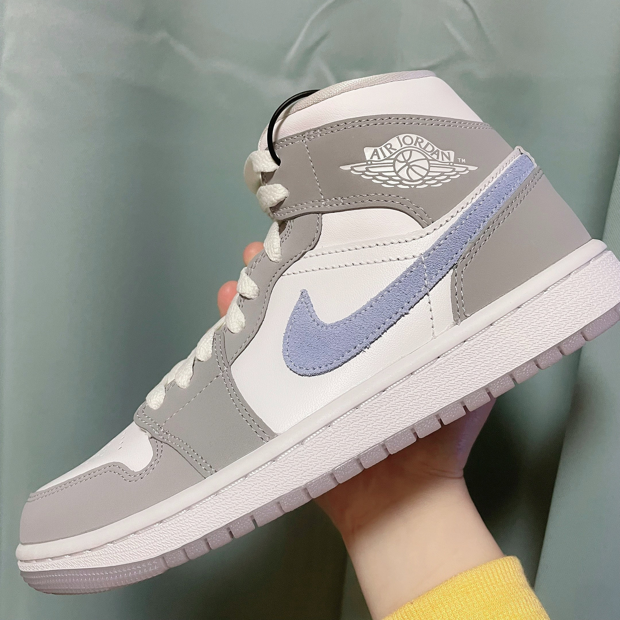 (W) Jordan 1 Mid Wolf Grey 착용 스타일