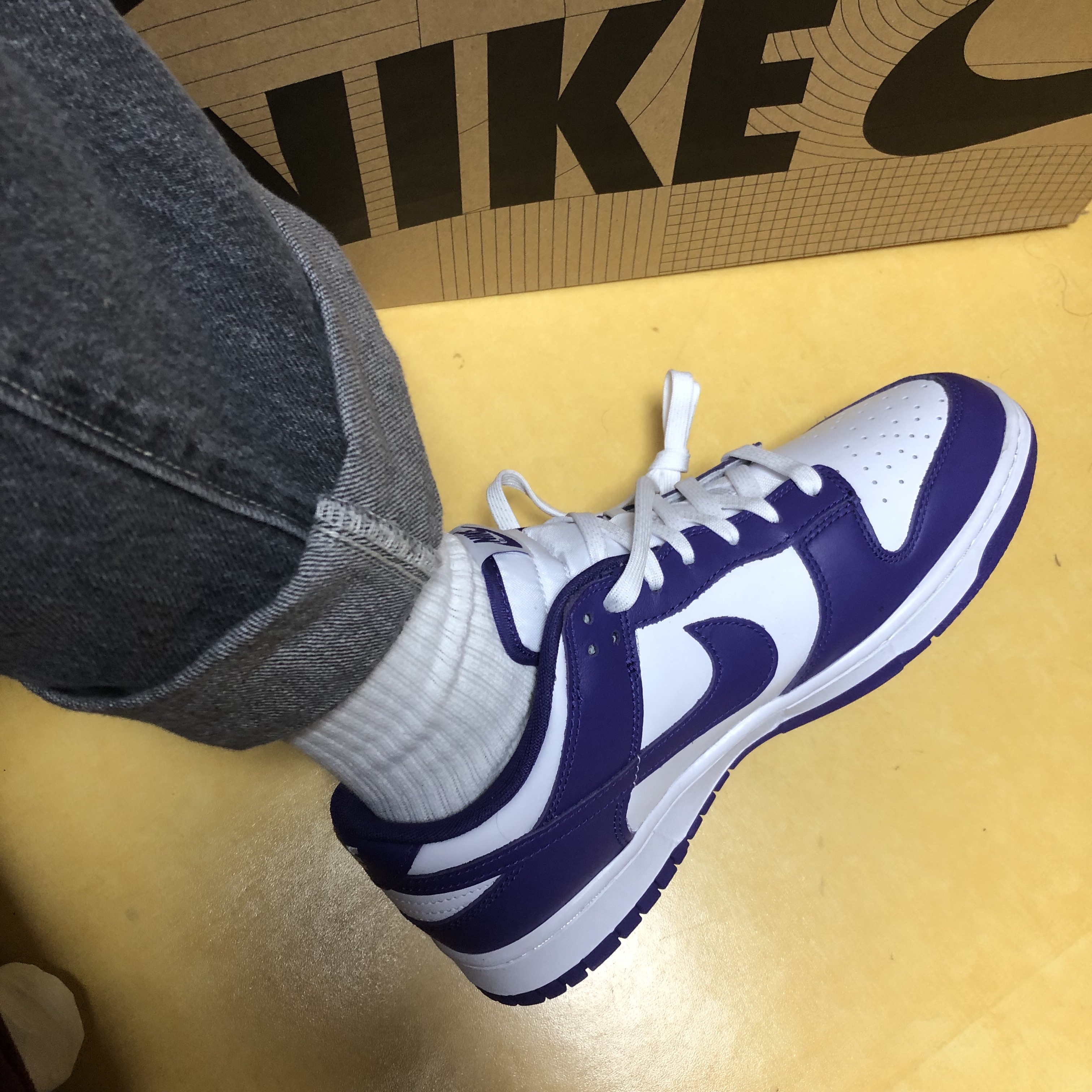 Nike Dunk Low Retro Championship Court Purple 착용 스타일 - 1