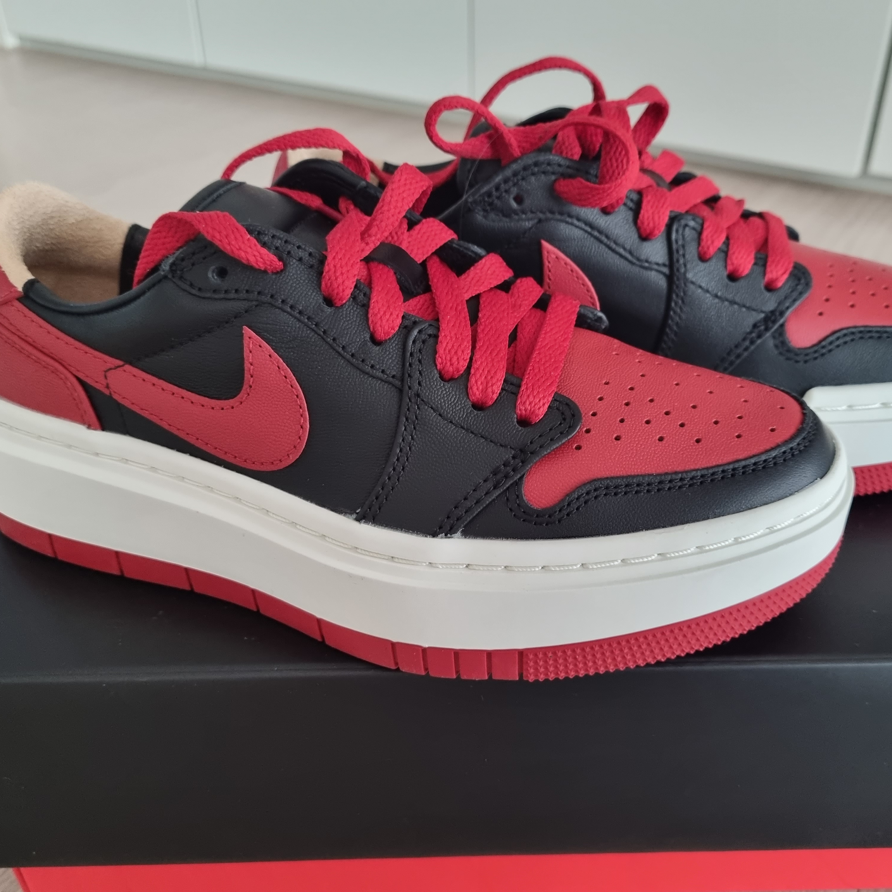 (W) Jordan 1 Elevate Low SE Bred 착용 스타일 - 1