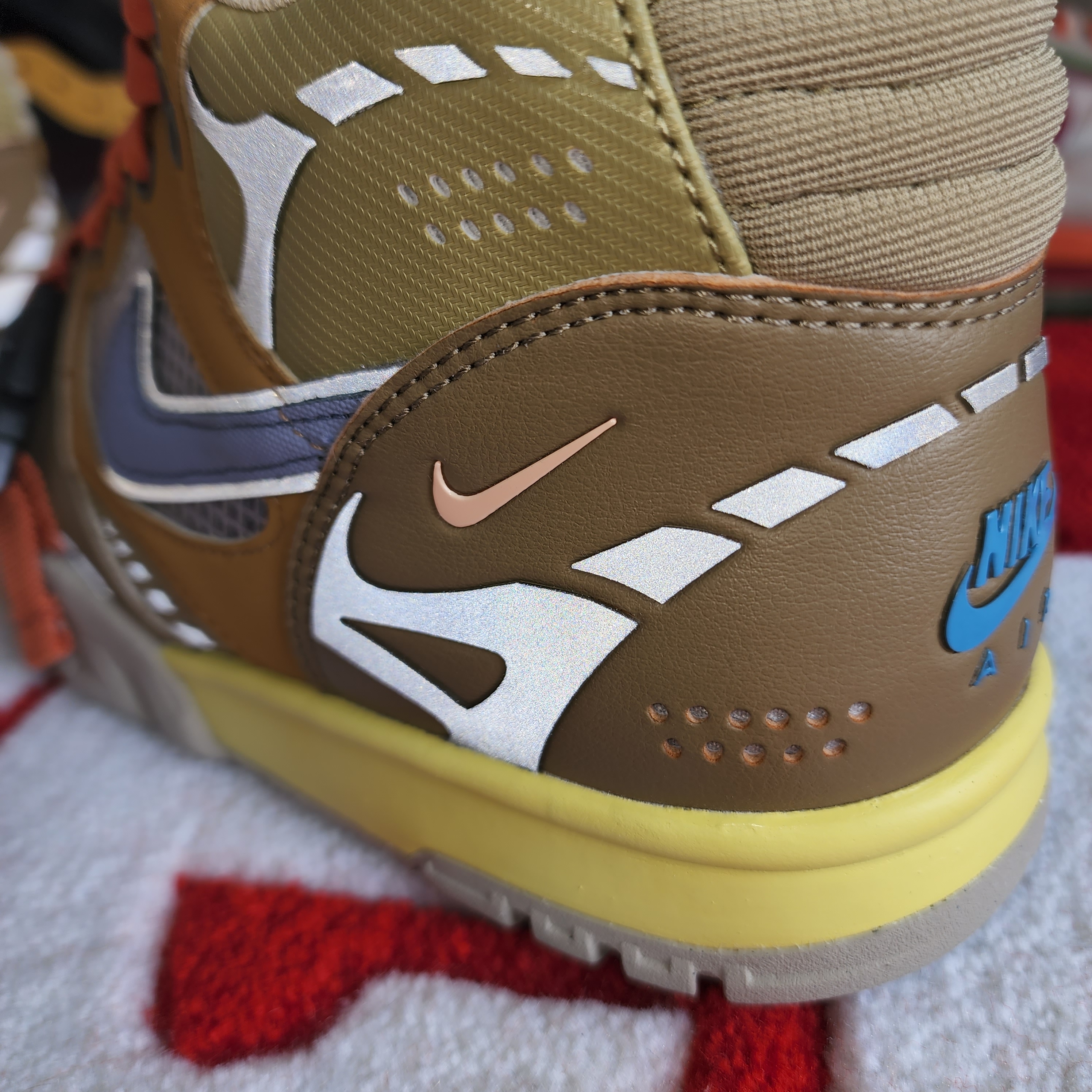 Nike Air Trainer 1 SP Coriander 착용 스타일 - 4