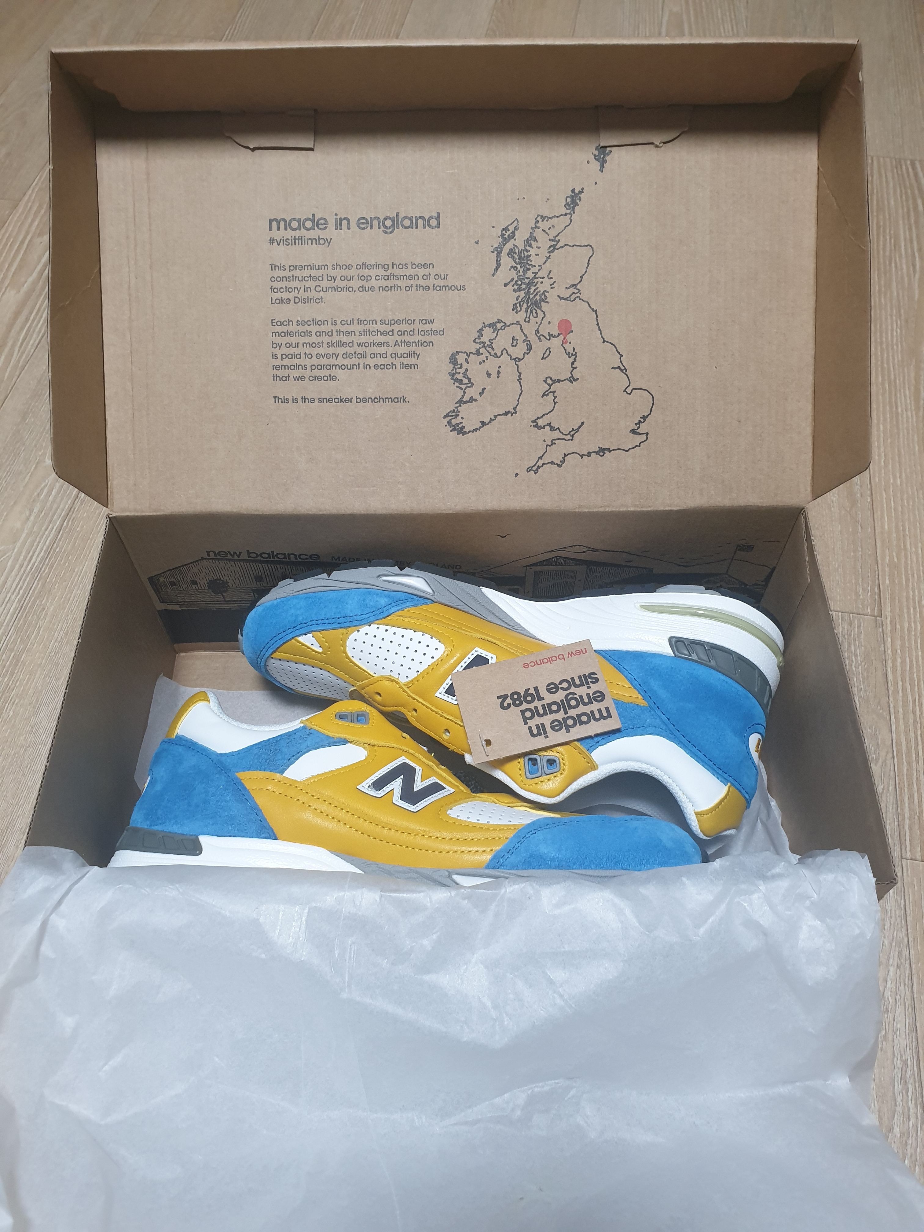 (W) New Balance x SNS 991 Made in UK Yellow Blue 착용 스타일 - 3