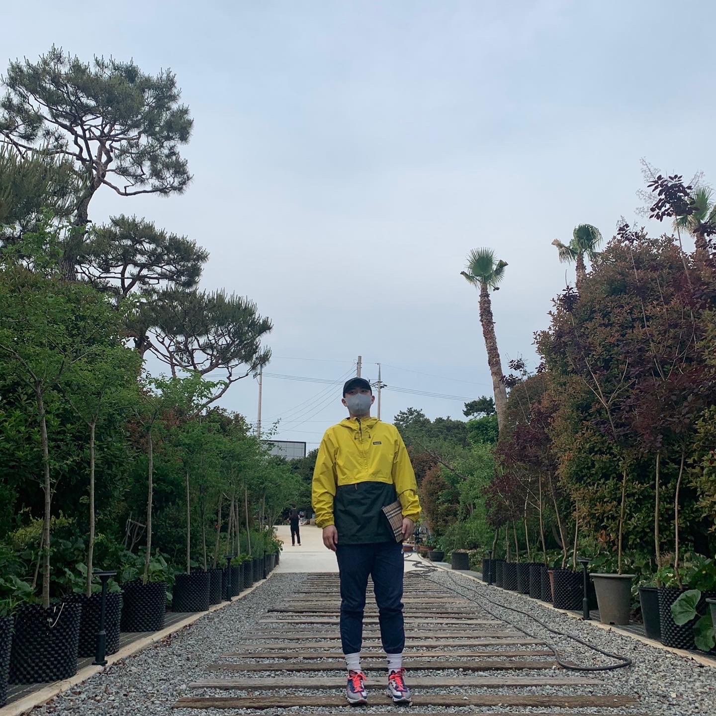 Nike React Element 87 Red Orbit, Nike x Drake Nocta NRG AU L91 Cap 착용 스타일