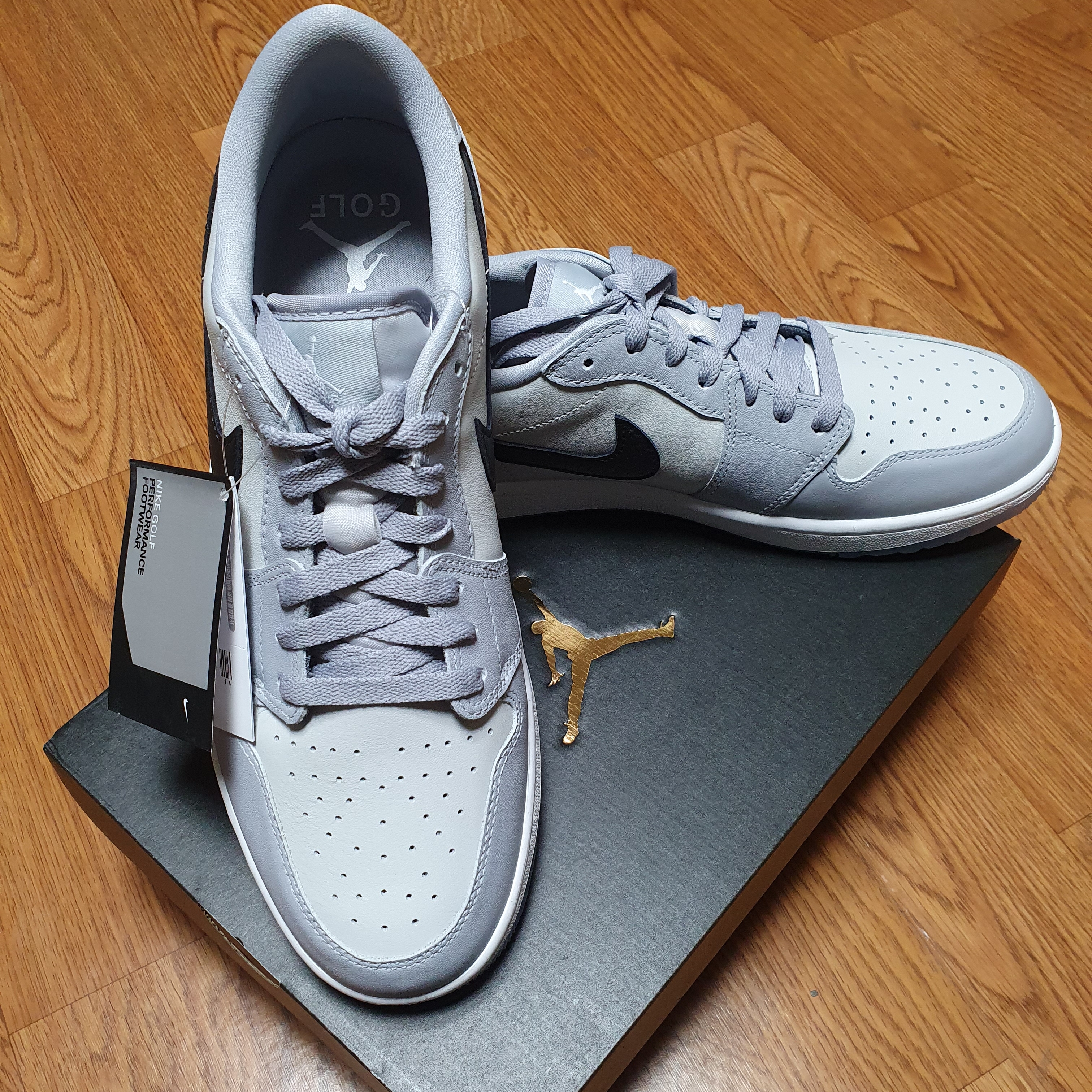 Jordan 1 Low Golf Wolf Grey 착용 스타일