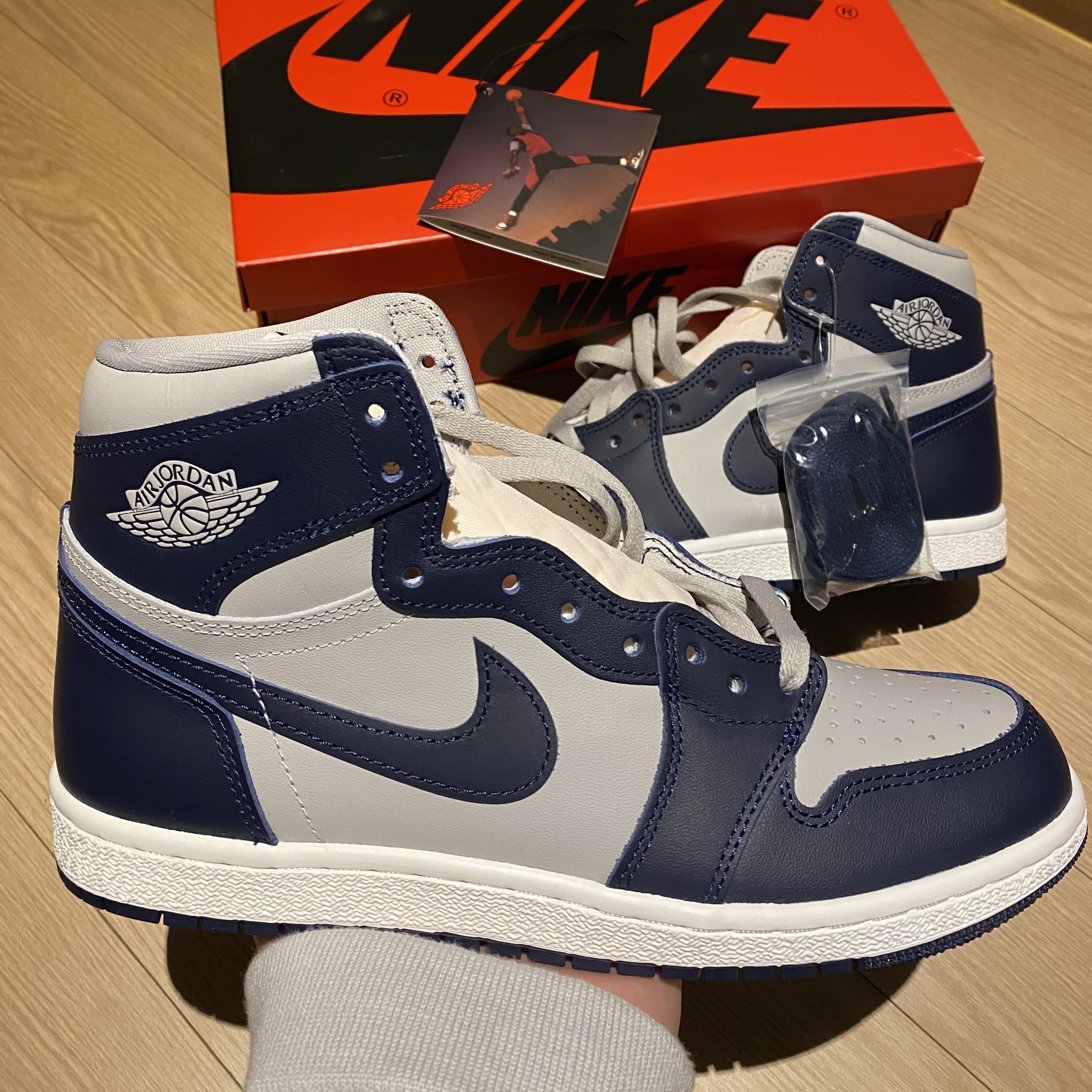 Jordan 1 High 85 College Navy 착용 스타일 - 1