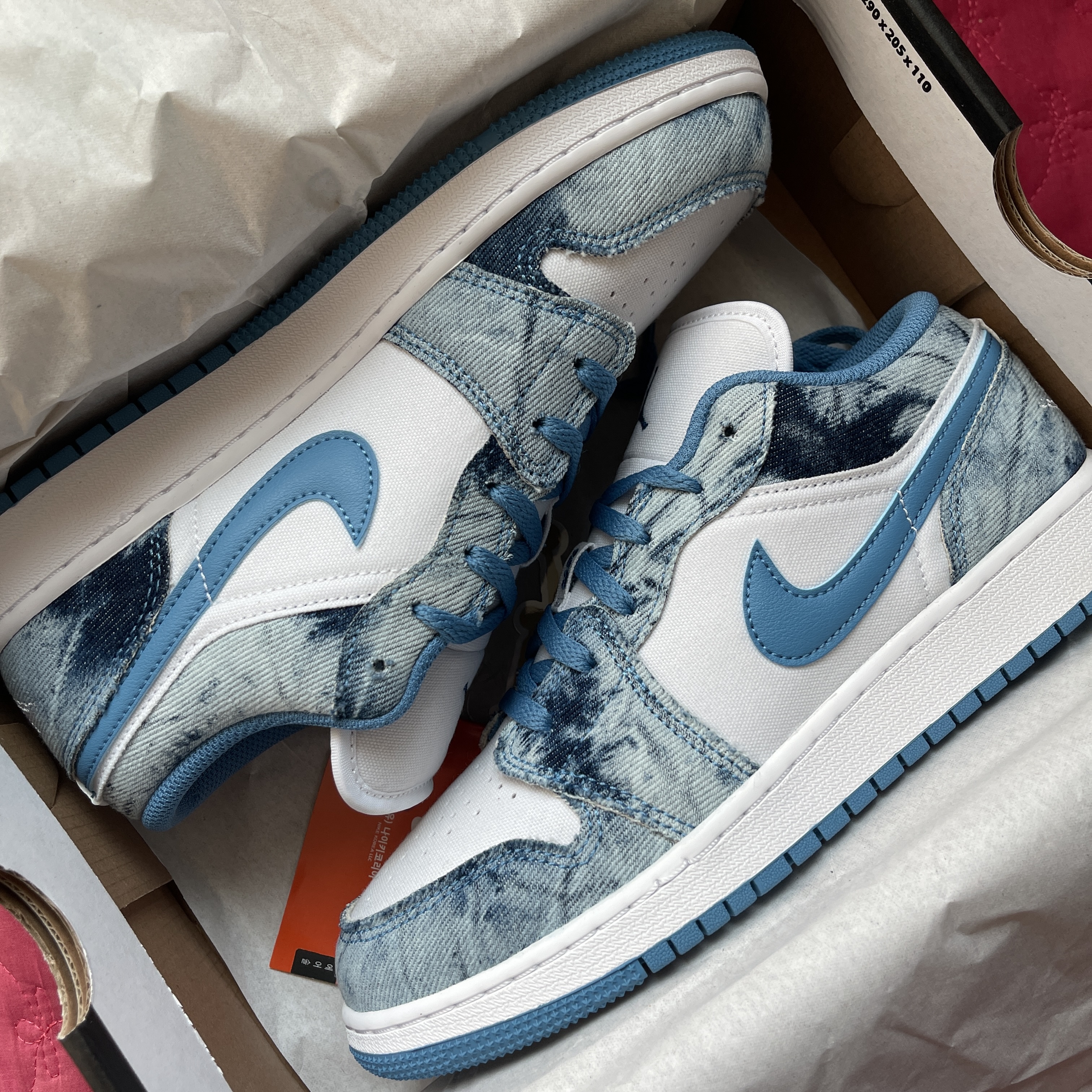 (GS) Jordan 1 Low Washed Denim 착용 스타일 - 2