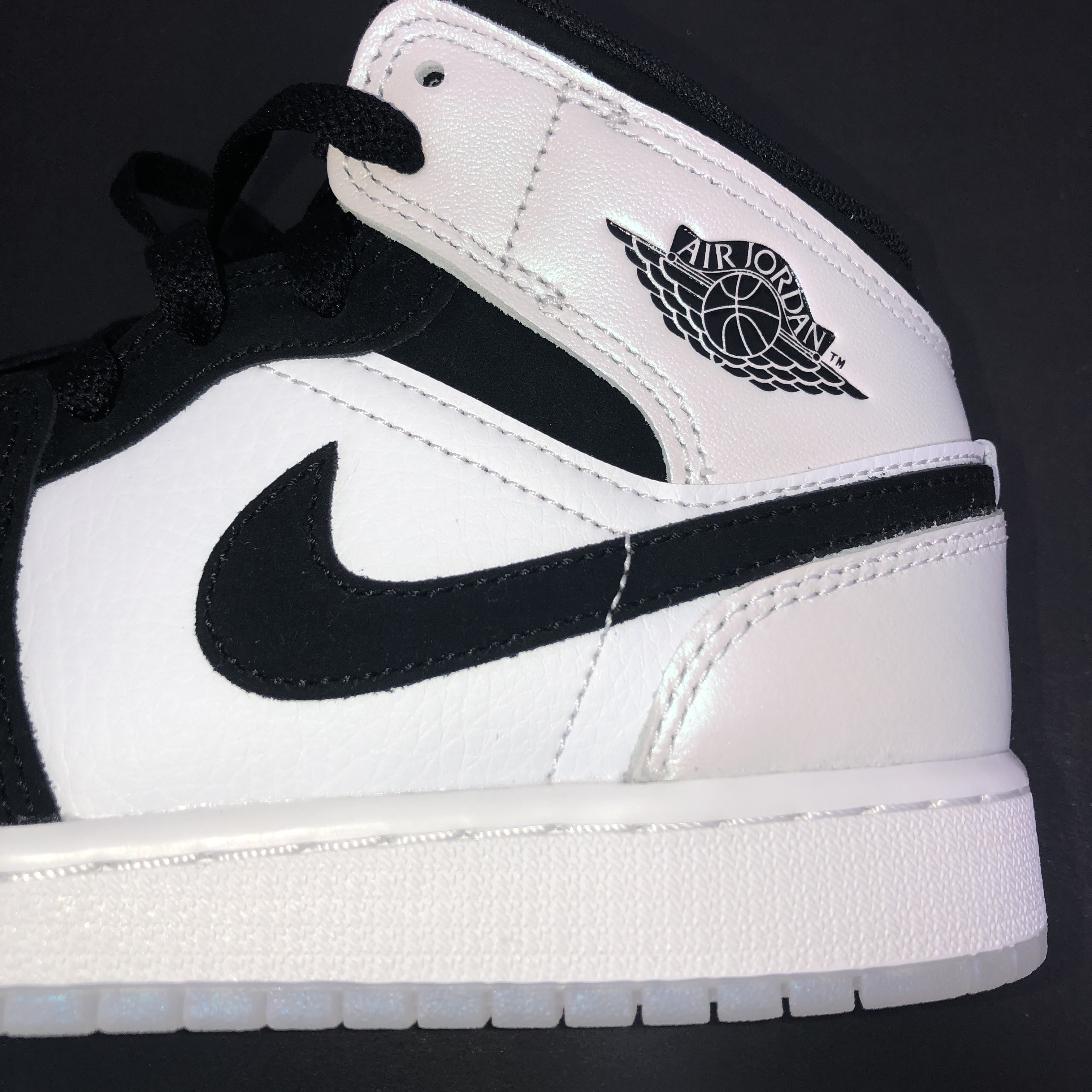 (GS) Jordan 1 Mid SE Diamond, Jordan 1 Mid SE Diamond 착용 스타일 - 1