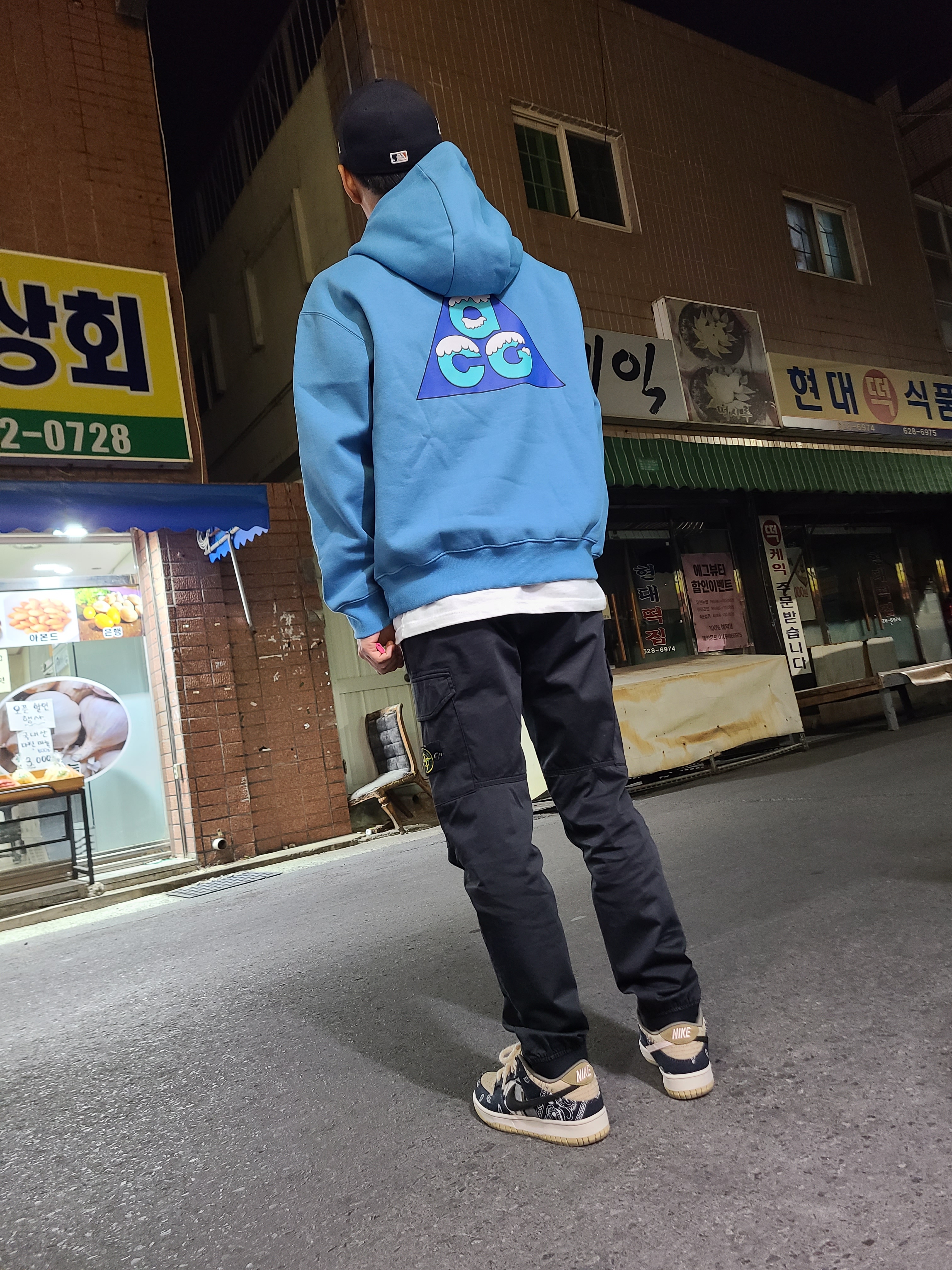 Nike ACG Therma-Fit Full Zip Graphic Hoodie Dutch Blue 착용 스타일