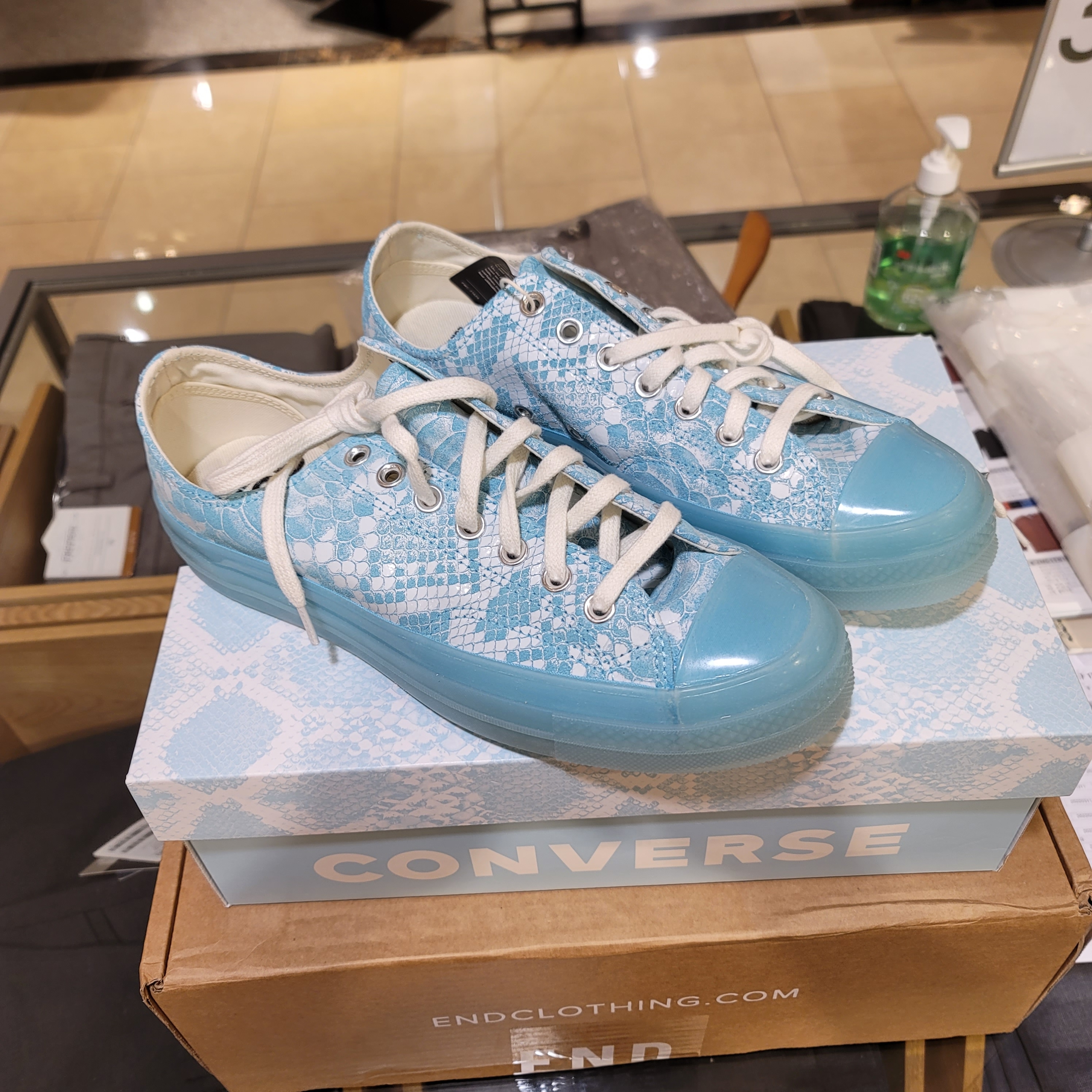 Converse x Golf Wang Chuck 70 Ox Snake Blue Topaz 착용 스타일 - 2