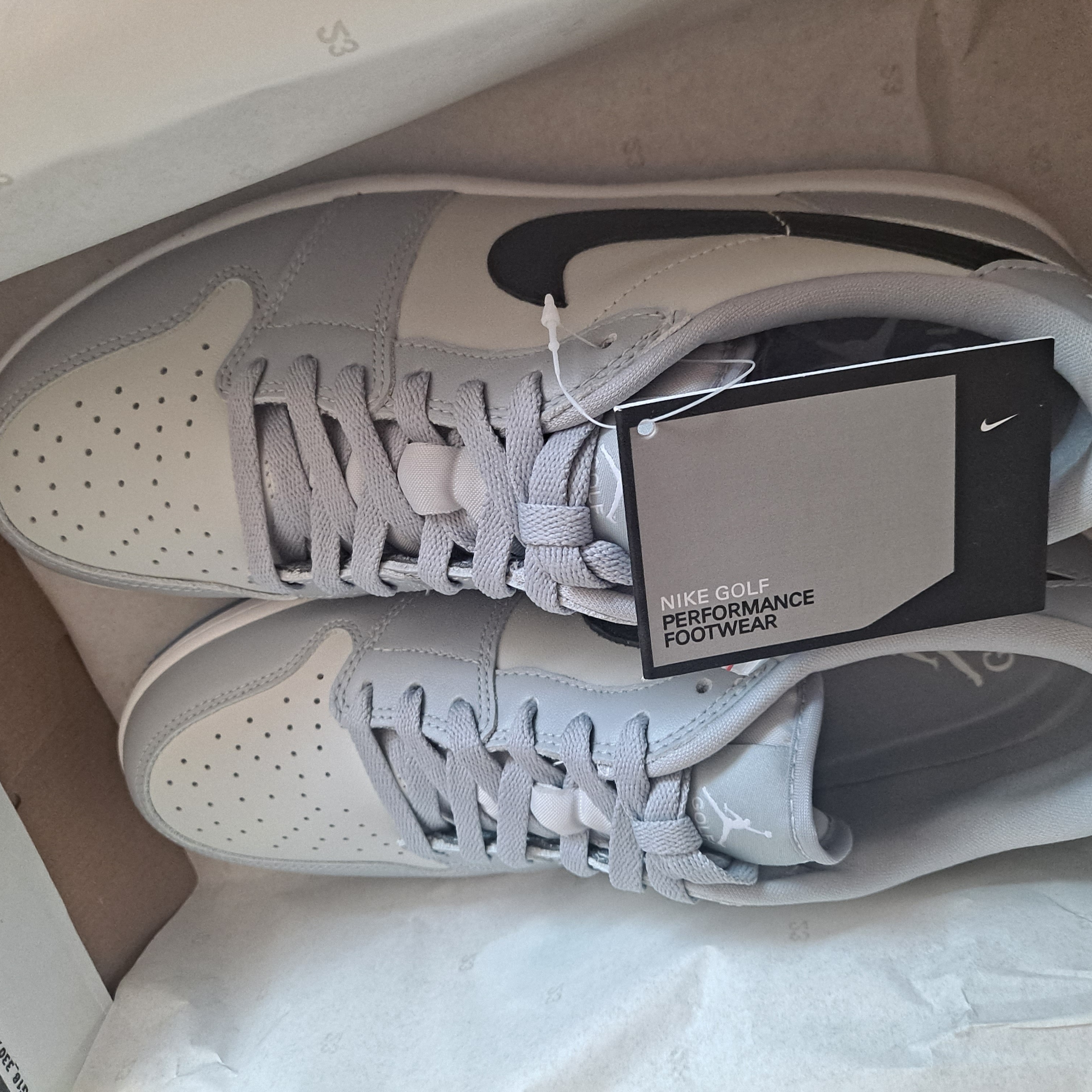 Jordan 1 Low Golf Wolf Grey 착용 스타일 - 3