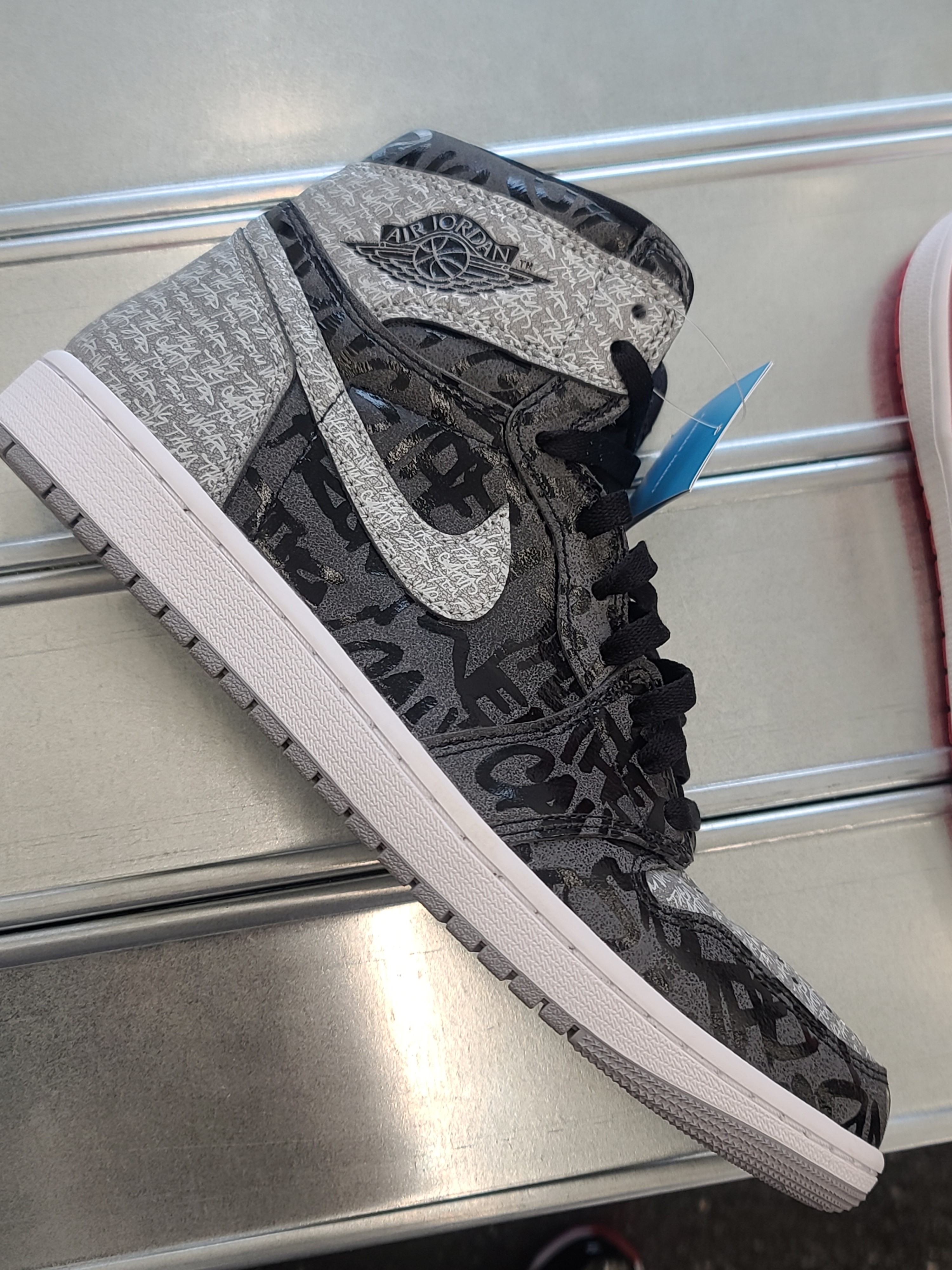 Jordan 1 Retro High OG Rebellionaire 착용 스타일