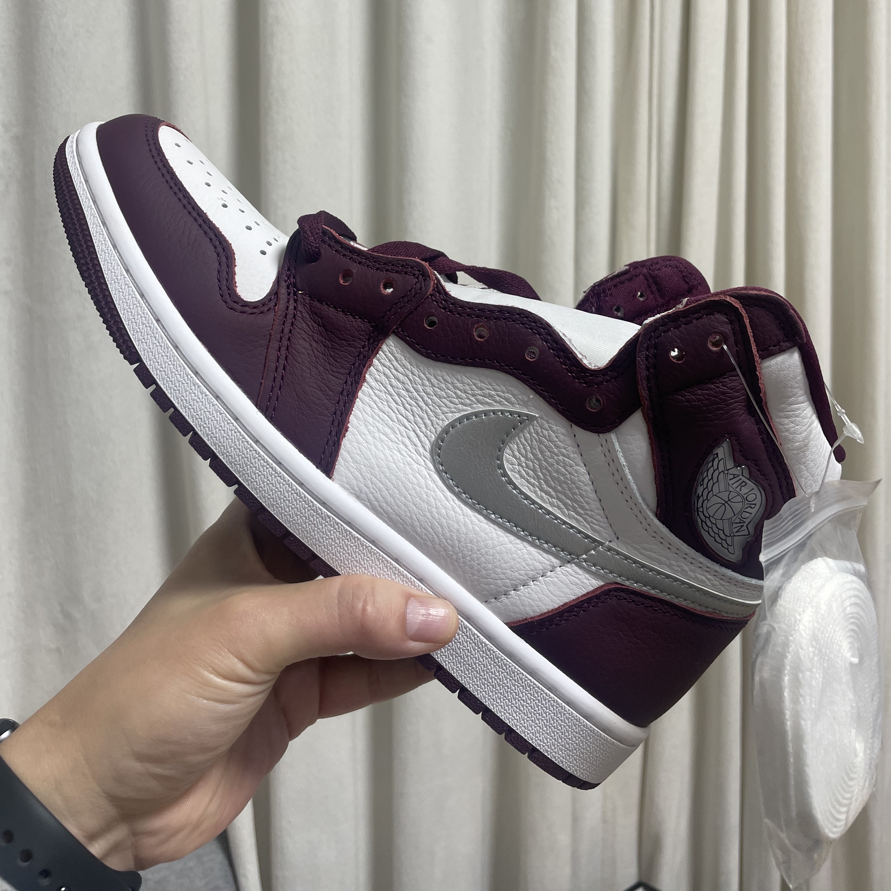 Jordan 1 Retro High OG Bordeaux 착용 스타일