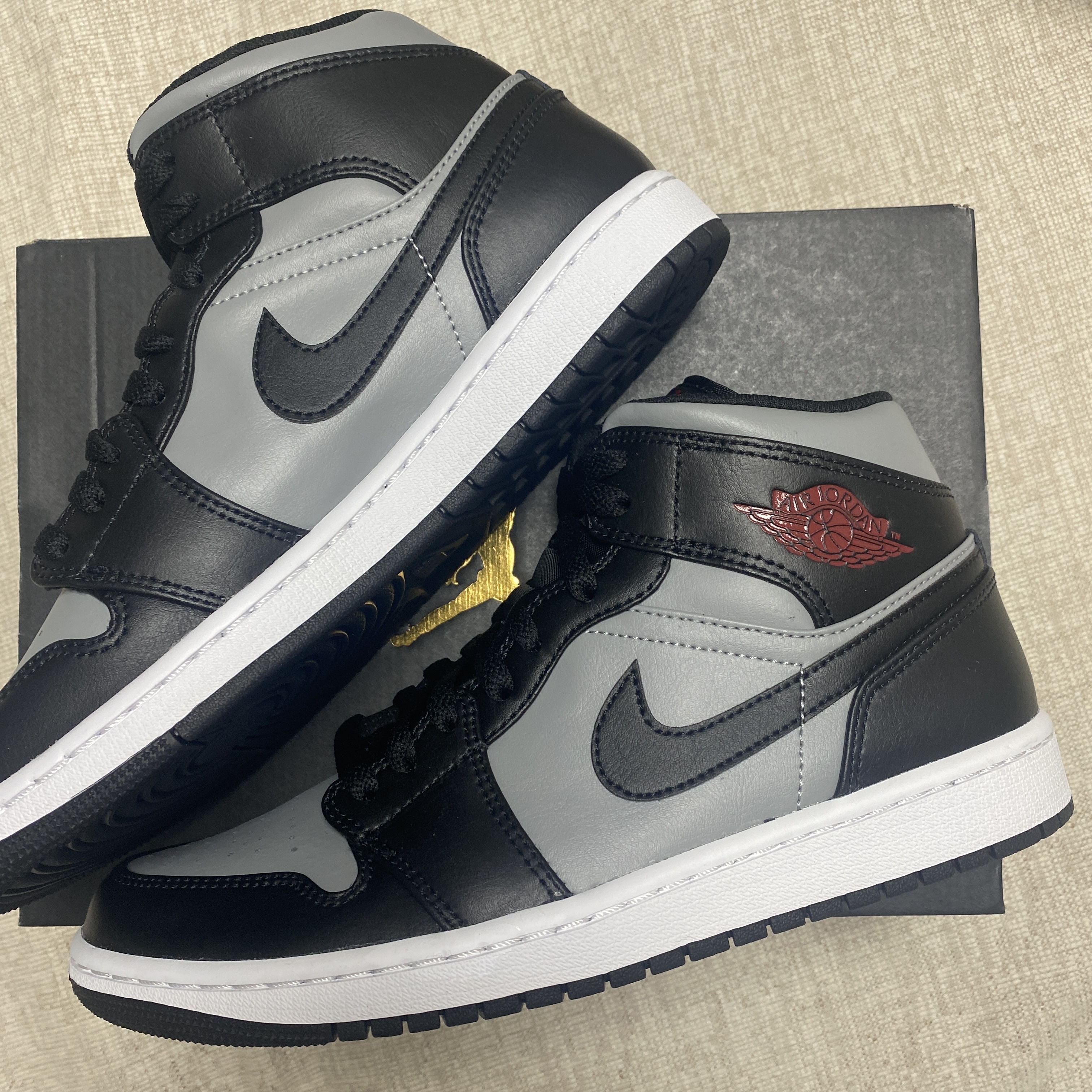 Jordan 1 Mid Shadow 착용 스타일 - 1