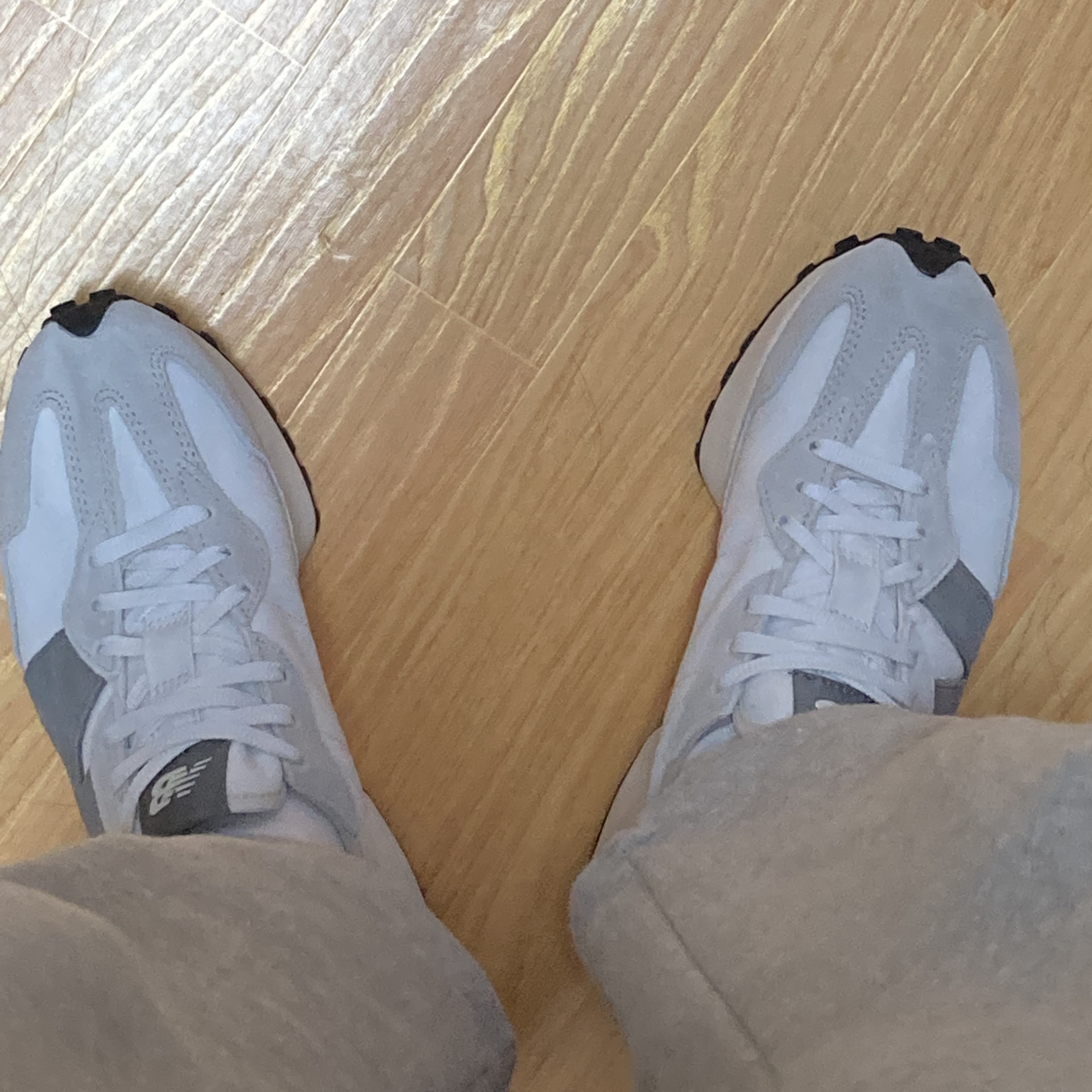 New Balance 327 Nimbus Cloud Rain Cloud 착용 스타일