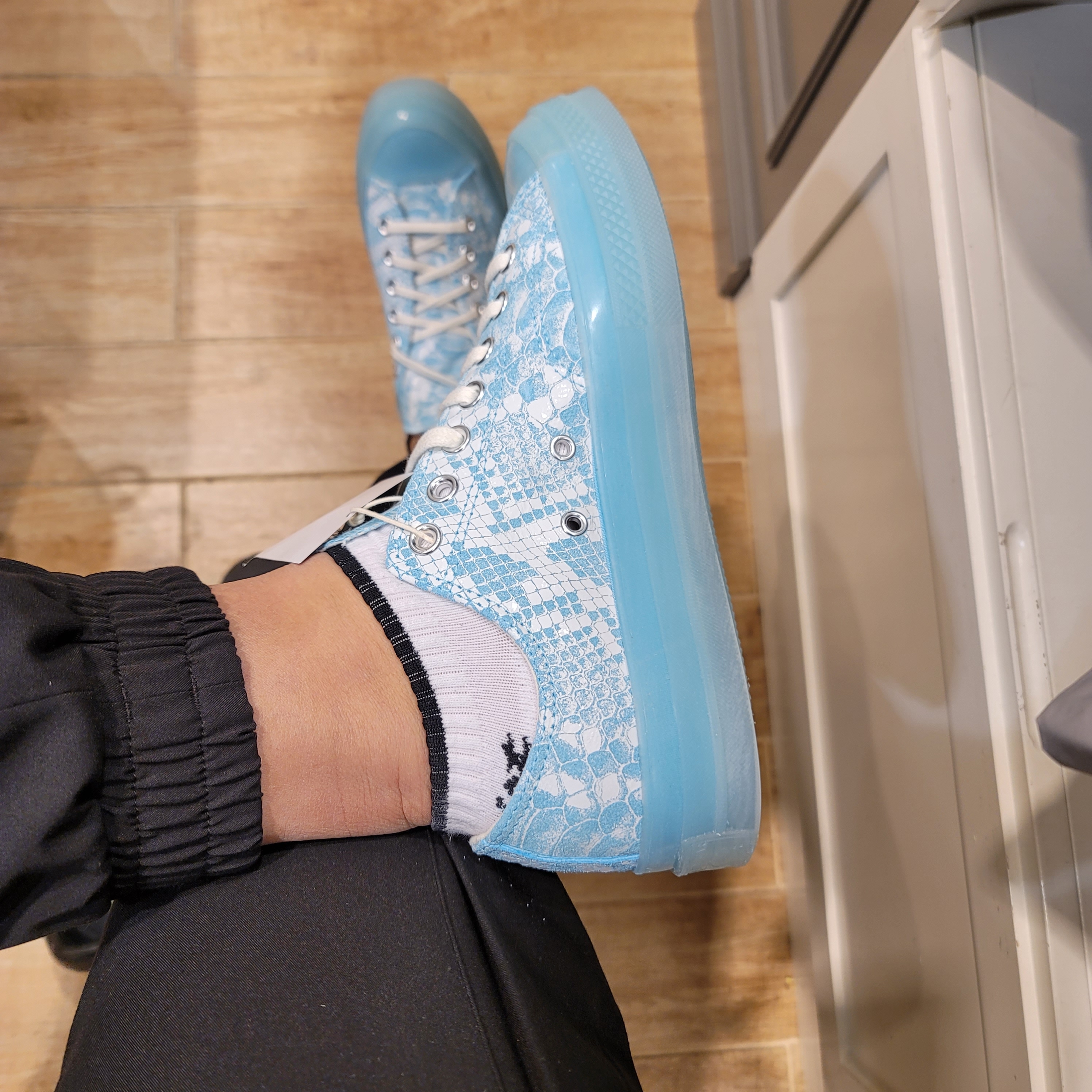 Converse x Golf Wang Chuck 70 Ox Snake Blue Topaz 착용 스타일 - 3
