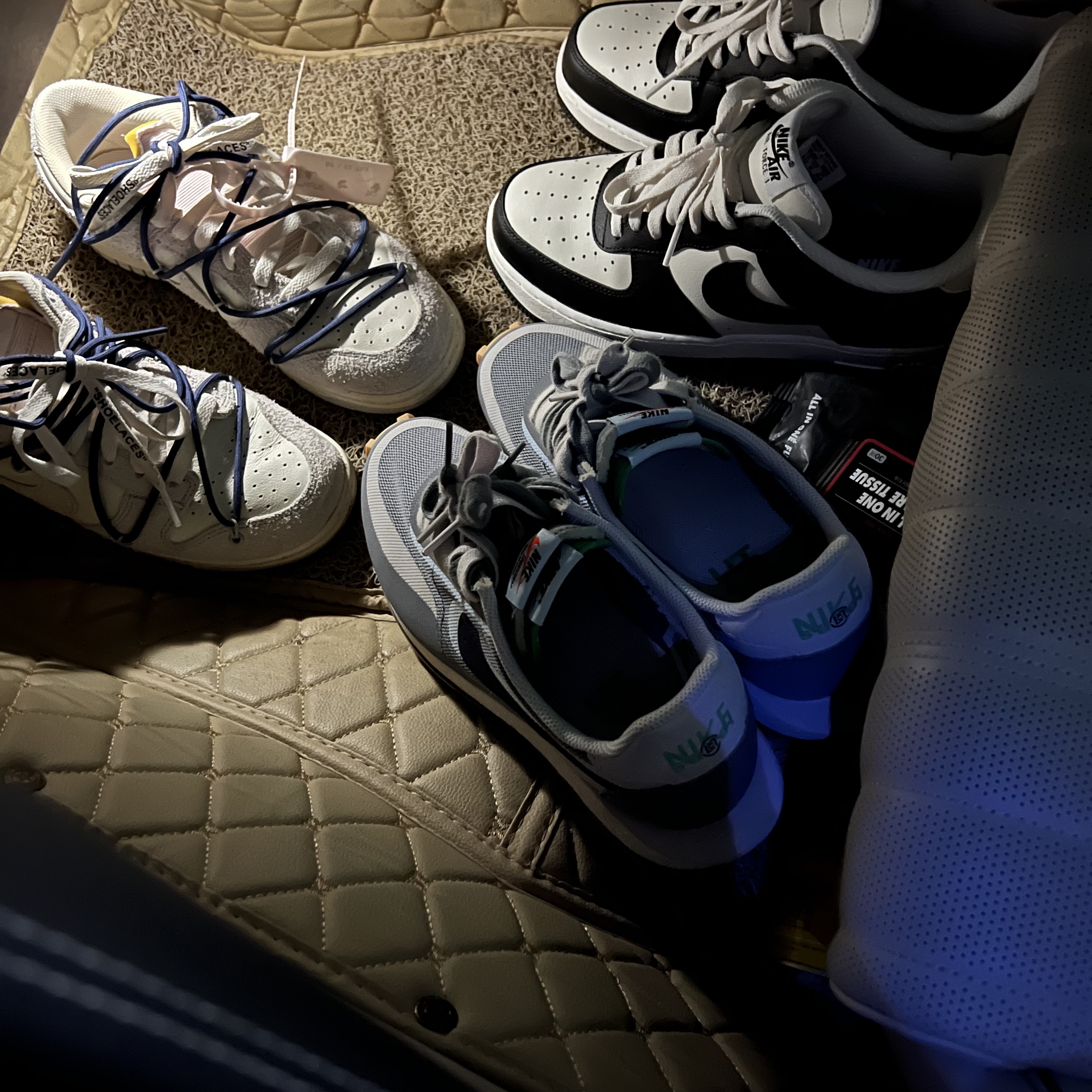 Nike x Off-White Dunk Low The 50 - Lot 18, Nike x Sacai x Clot LDWaffle Cool Grey 착용 스타일
