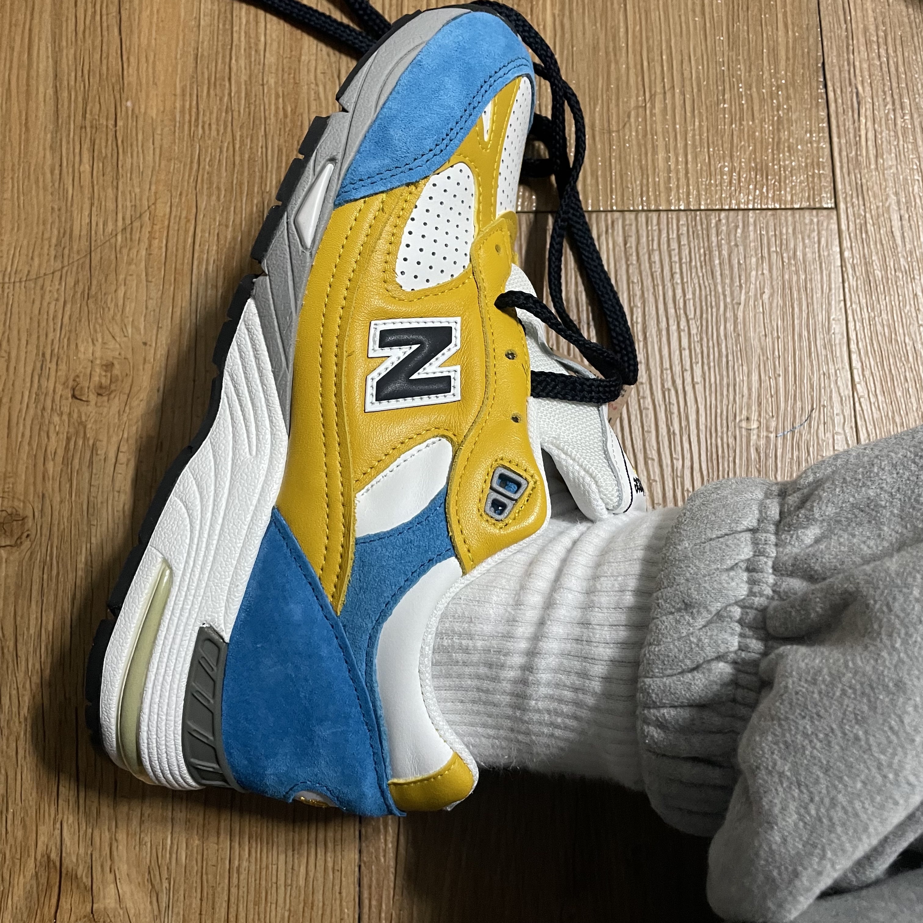 (W) New Balance x SNS 991 Made in UK Yellow Blue, New Balance x SNS 991 Made in UK Yellow Blue 착용 스타일 - 2