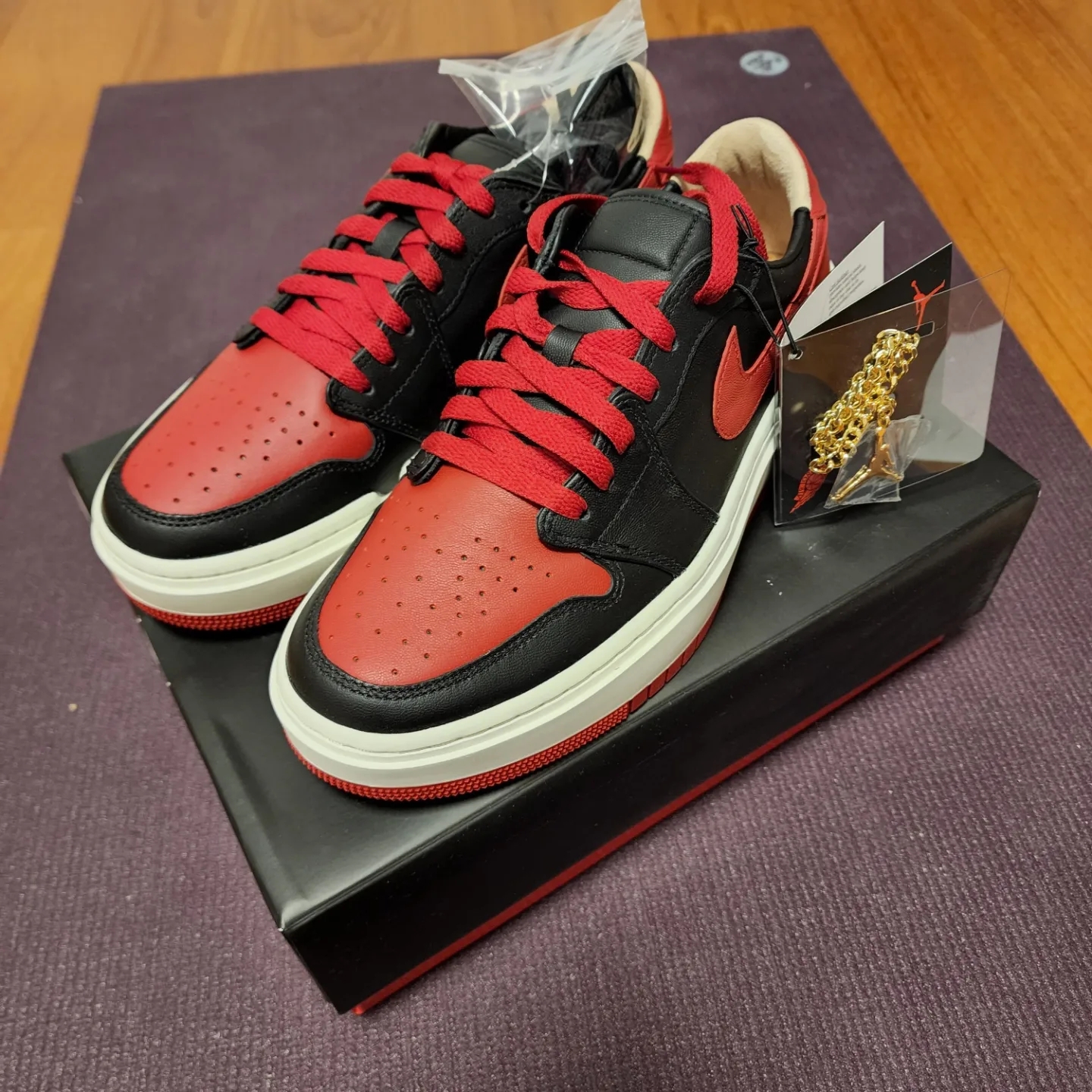 (W) Jordan 1 Elevate Low SE Bred 착용 스타일 - 2