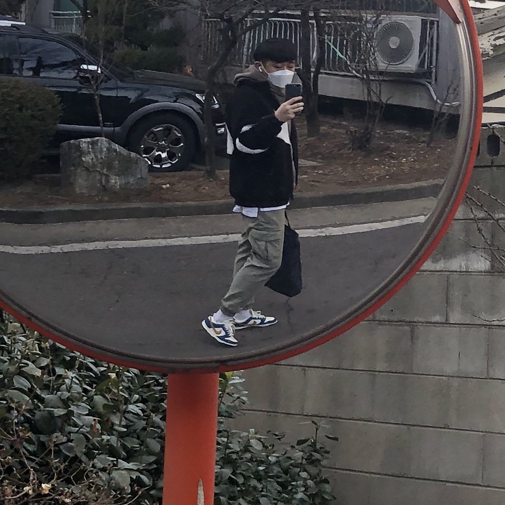 Essentials Pull-Over Hoodie Taupe - 21SS, Nike Big Swoosh Full Zip Jacket Black Sail 착용 스타일