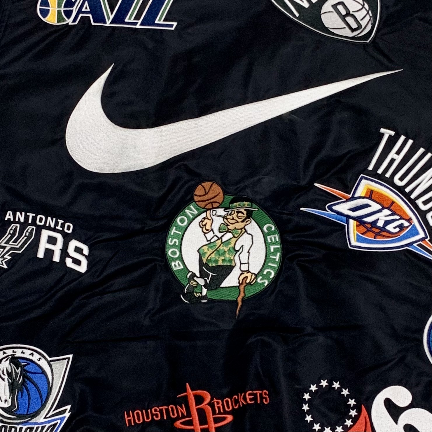 Supreme x Nike NBA Teams Warm-Up Jacket Black - 18SS 착용 스타일
