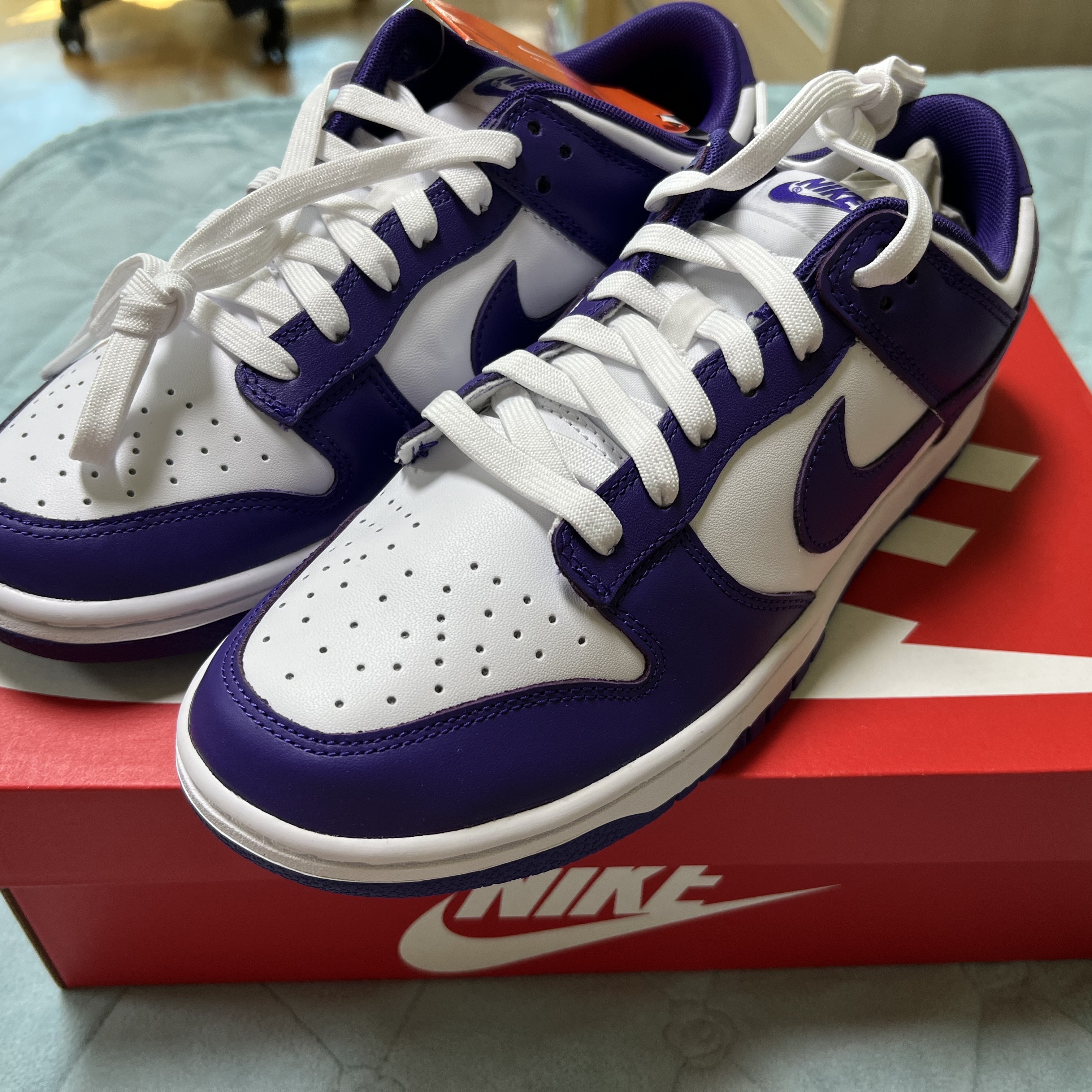 Nike Dunk Low Retro Championship Court Purple 착용 스타일