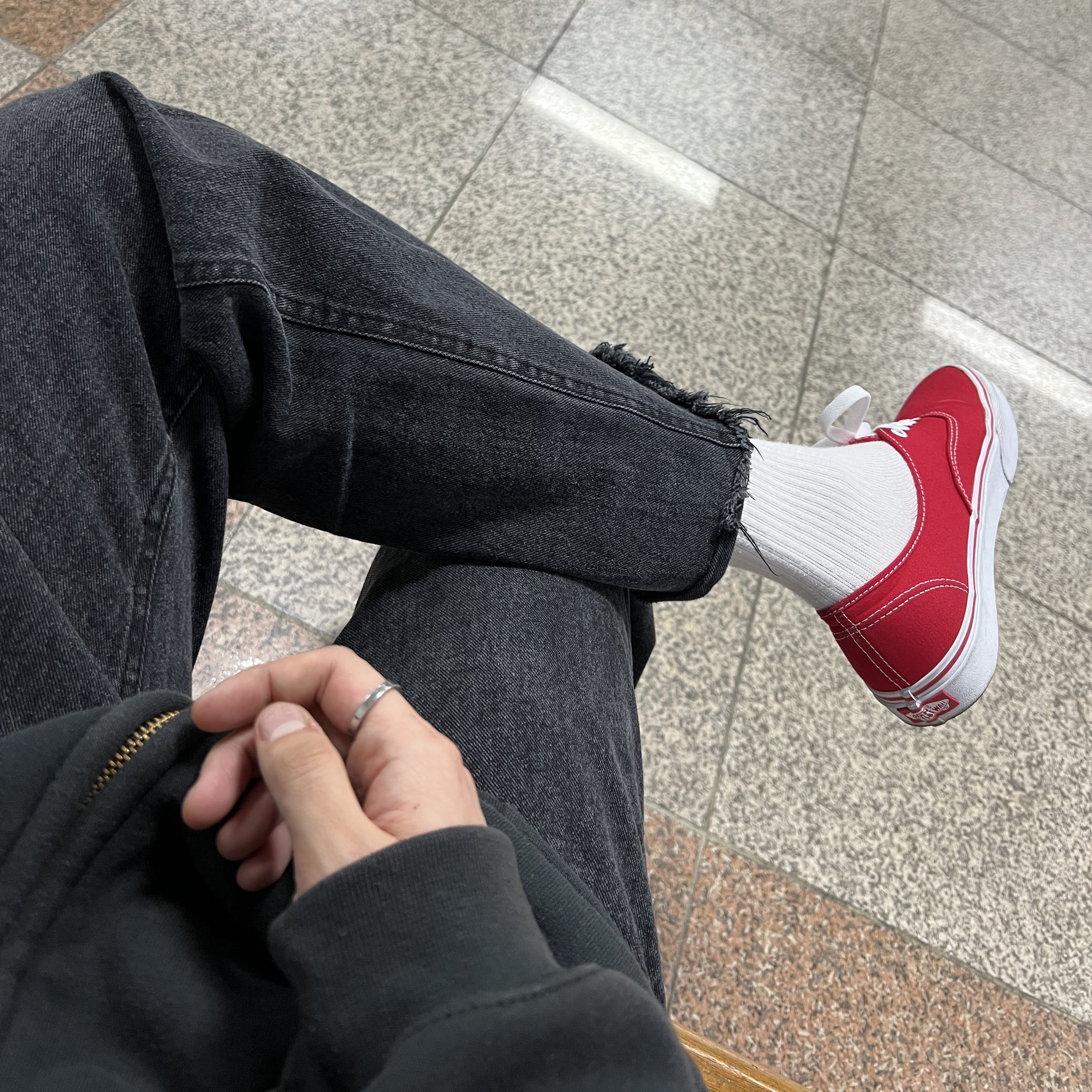 Vans Authentic Red 착용 스타일