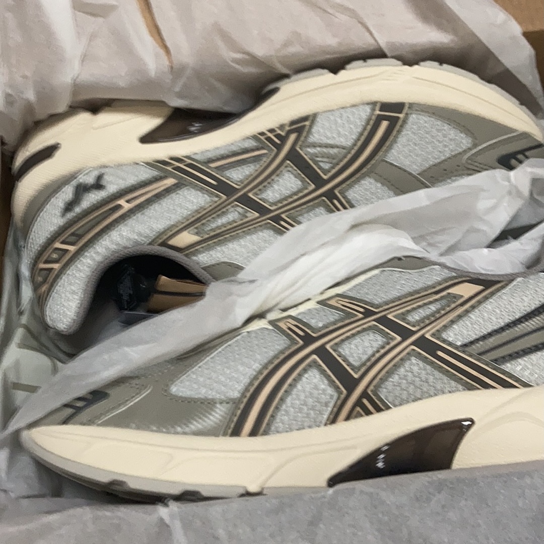 Asics x I4P Gel-1130 Glacier Grey Mink 착용 스타일 - 2
