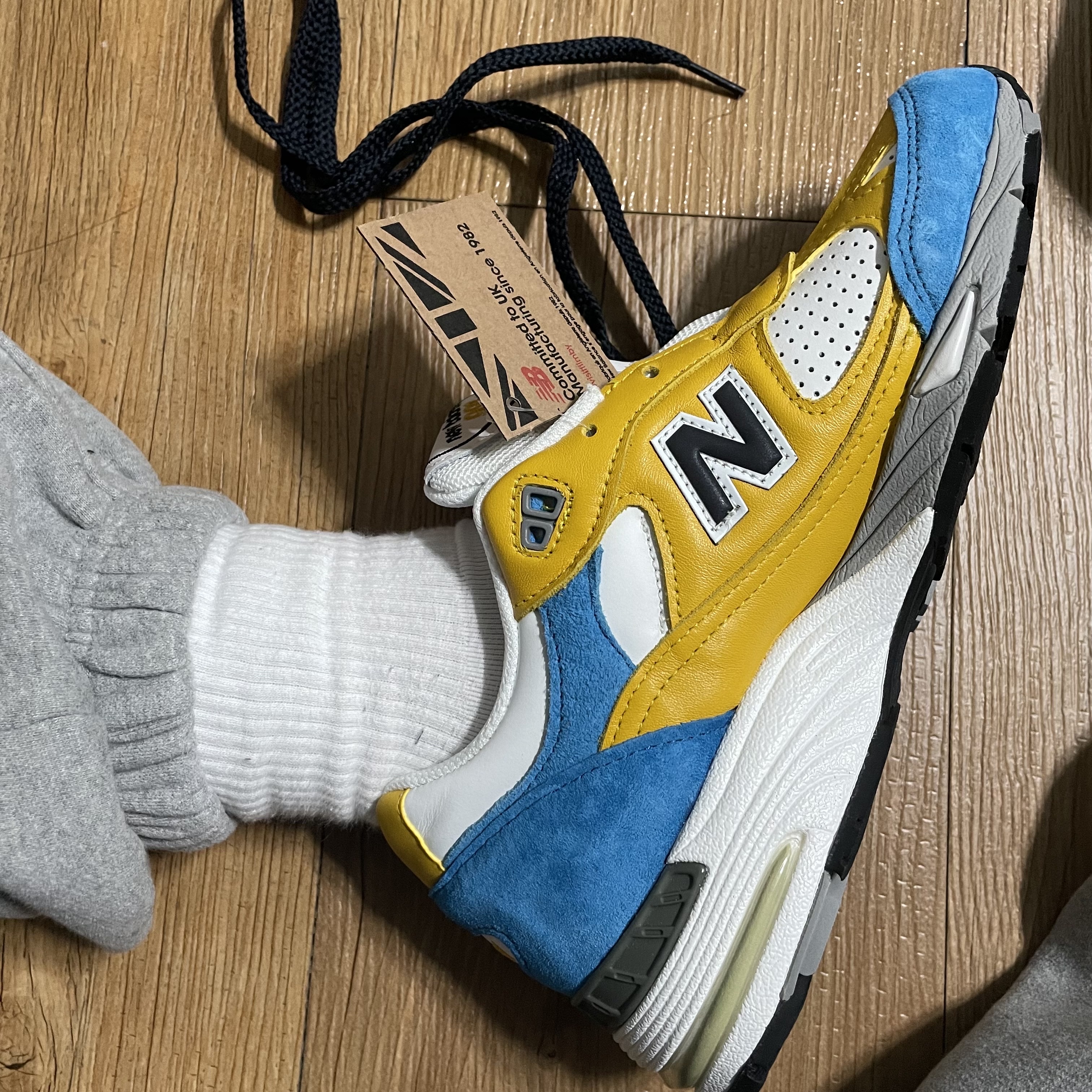 (W) New Balance x SNS 991 Made in UK Yellow Blue, New Balance x SNS 991 Made in UK Yellow Blue 착용 스타일 - 1