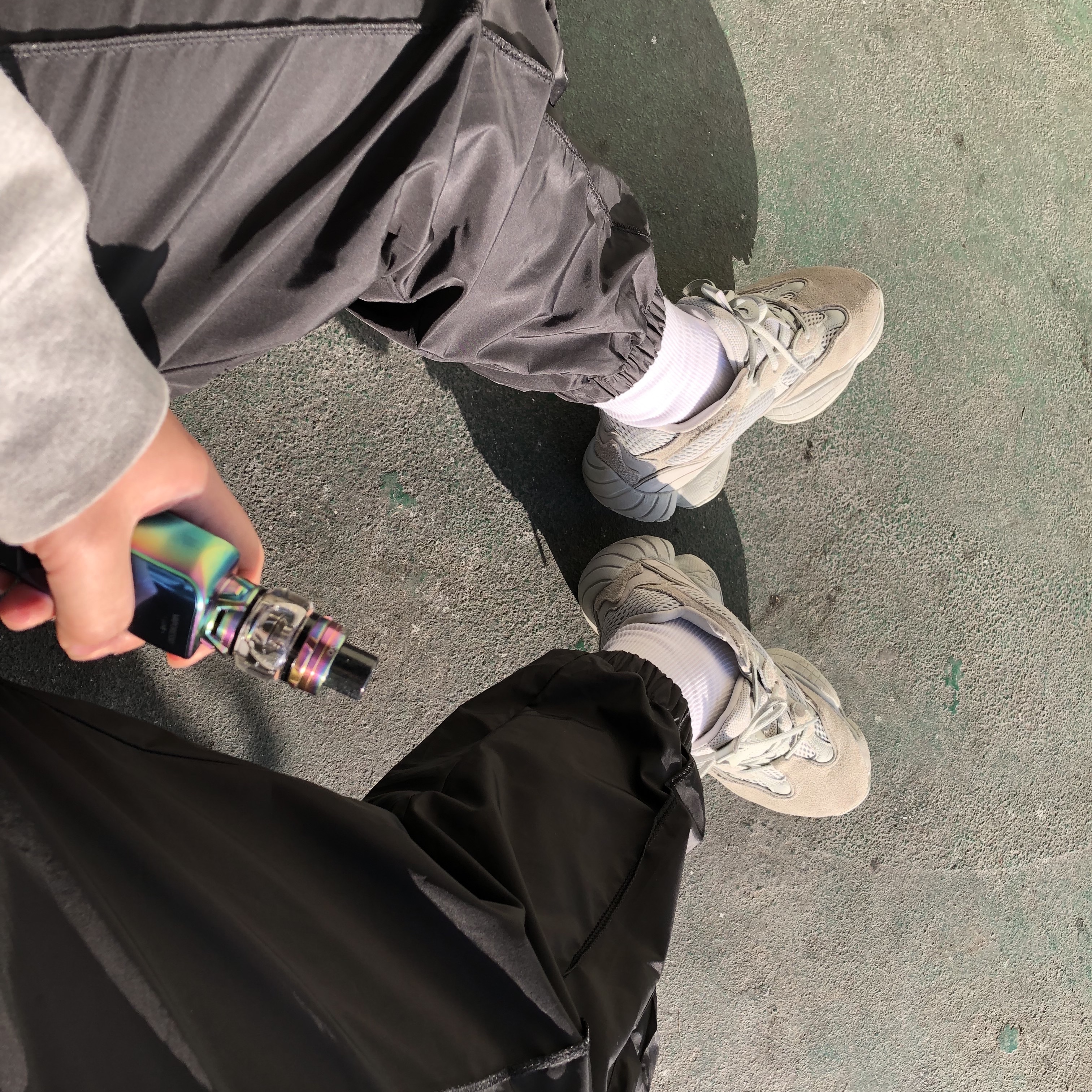 Adidas Yeezy 500 Salt 착용 스타일