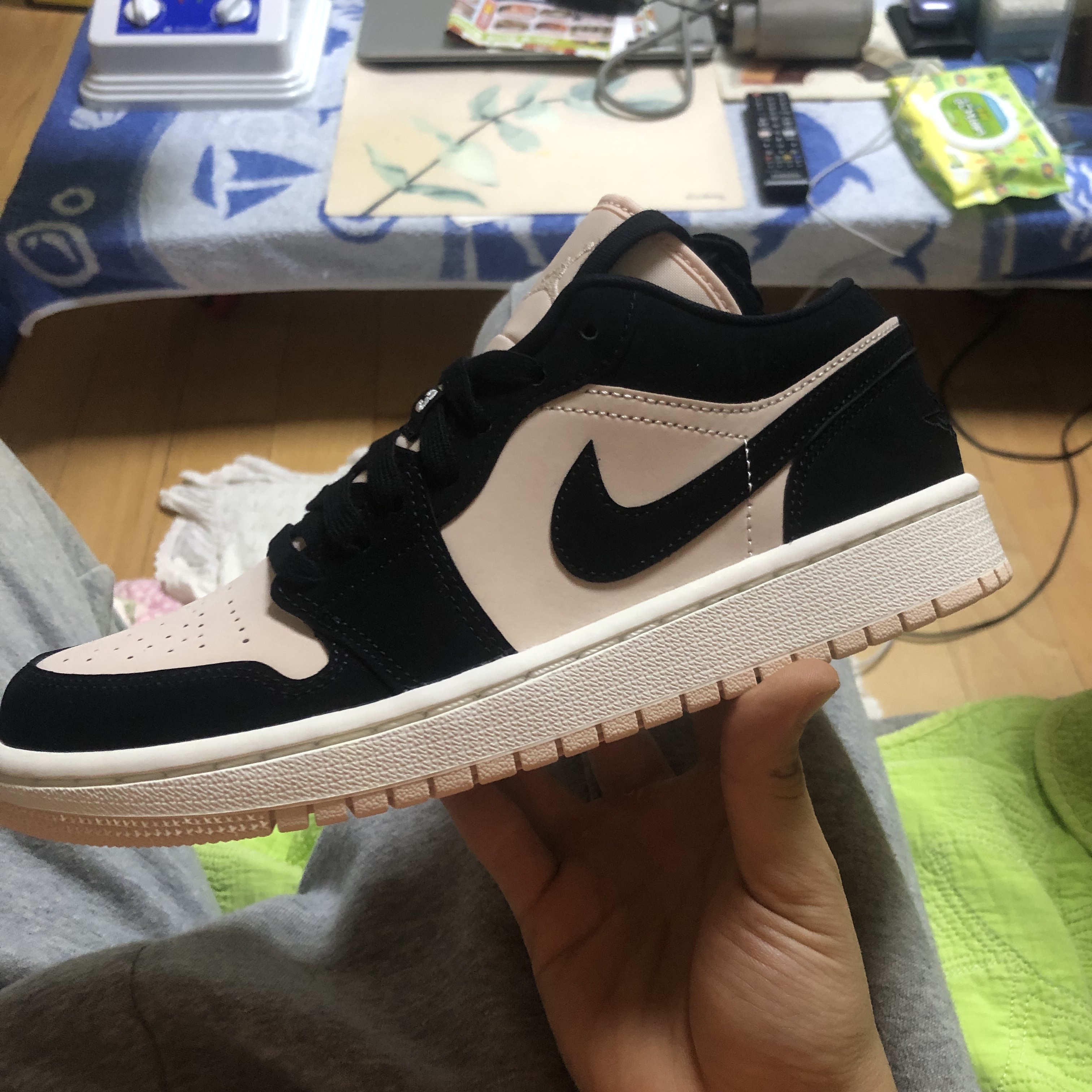 (W) Jordan 1 Low Guava Ice 착용 스타일