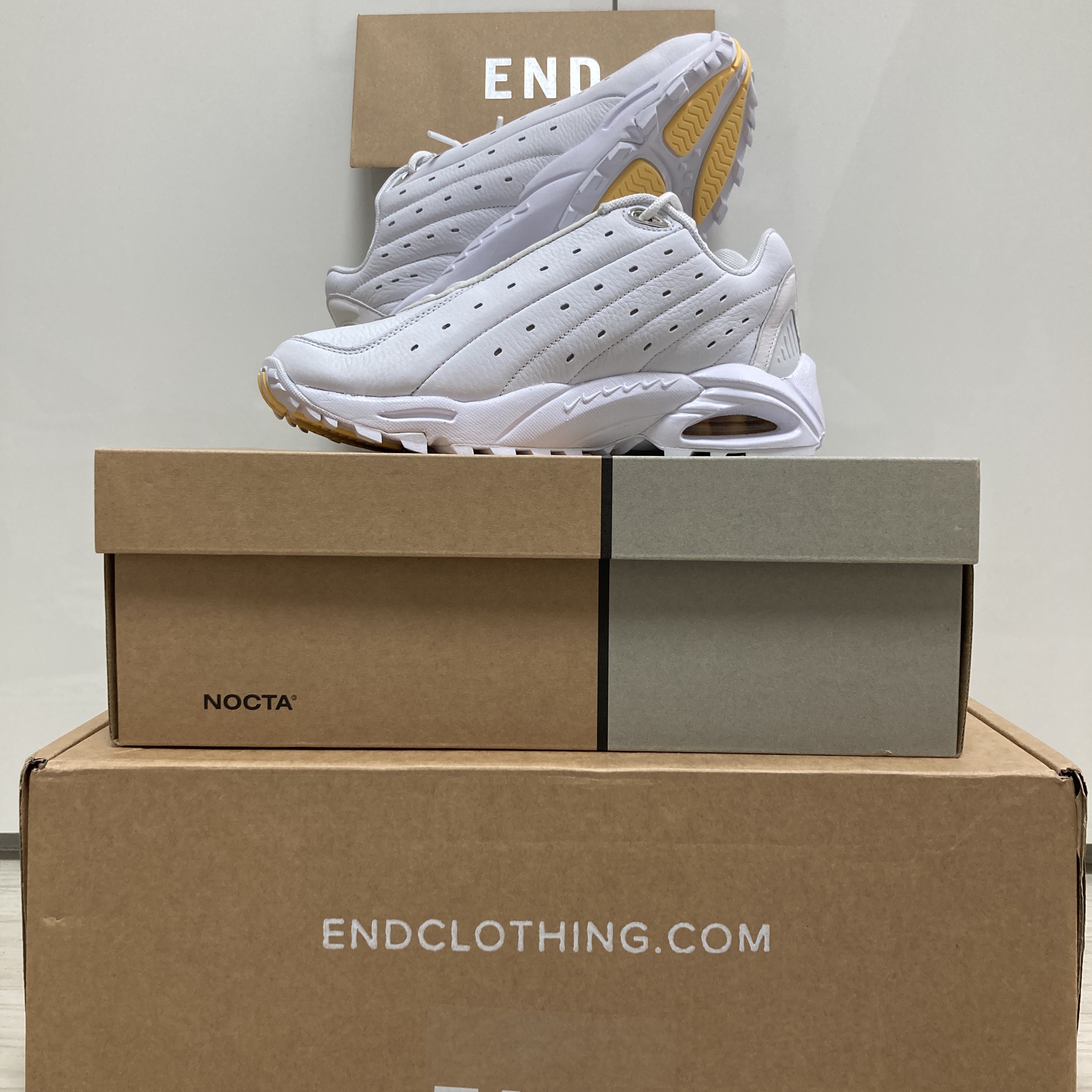 Nike x Drake Nocta Hot Step Air Terra Triple White 착용 스타일