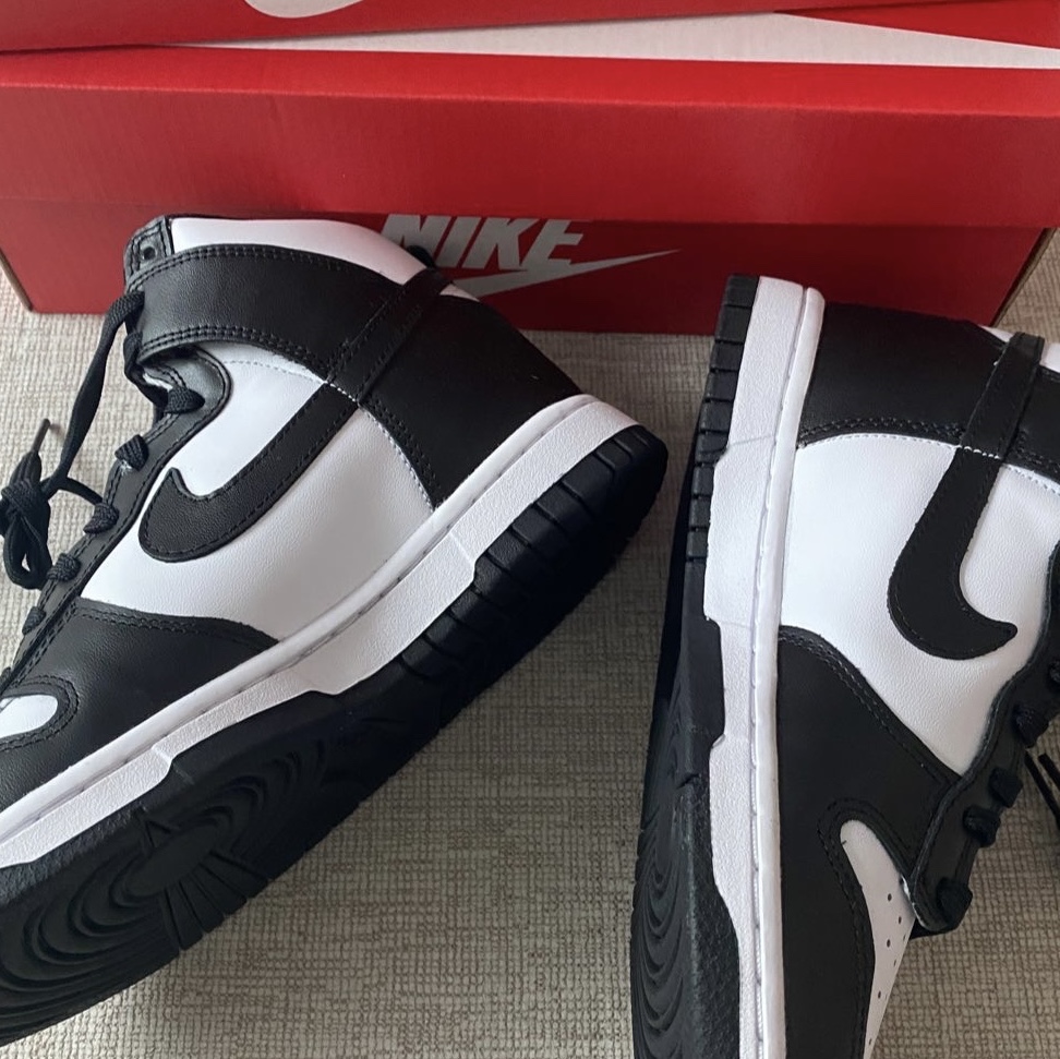 (W) Nike Dunk High Black and White 착용 스타일