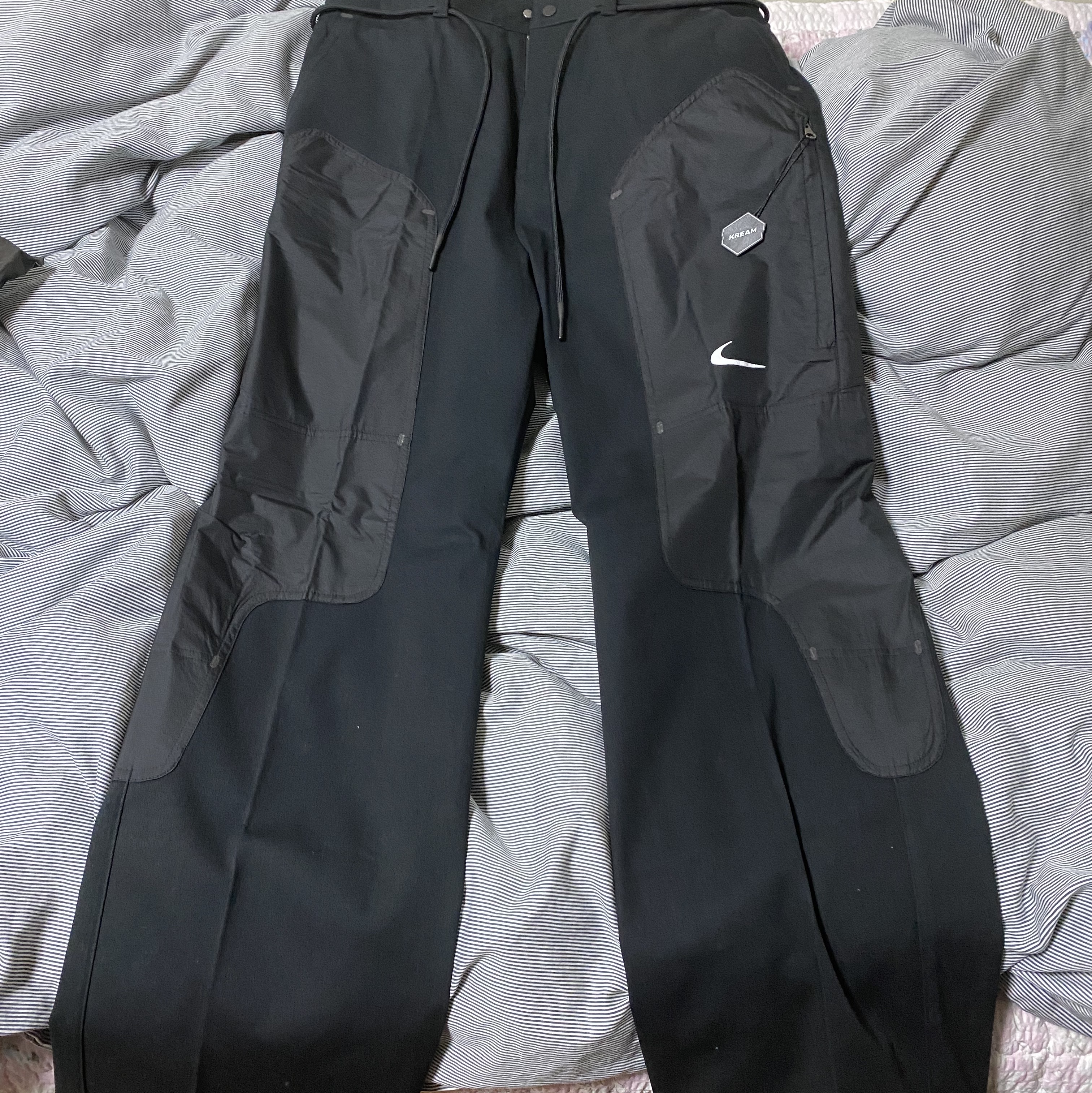 Nike x Off-White NRG Pants Black 착용 스타일 - 1