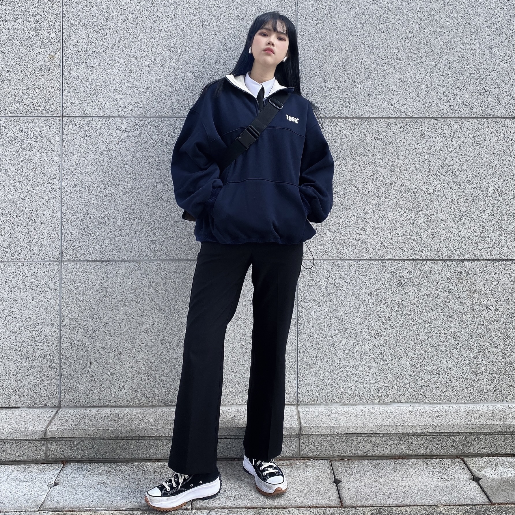 Converse Run Star Hike Hi Black White Gum 착용 스타일