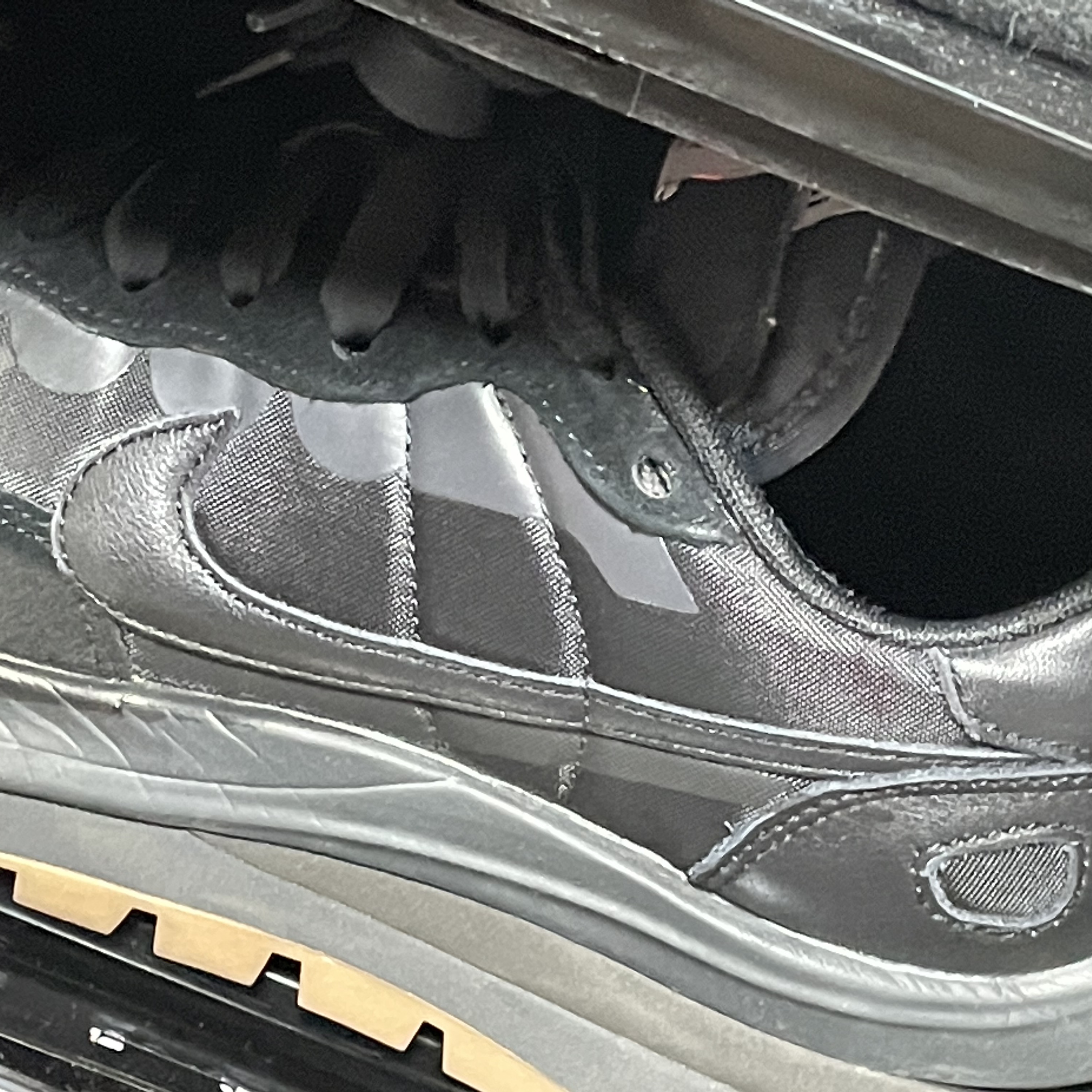 Nike x Sacai VaporWaffle Black and Gum 착용 스타일