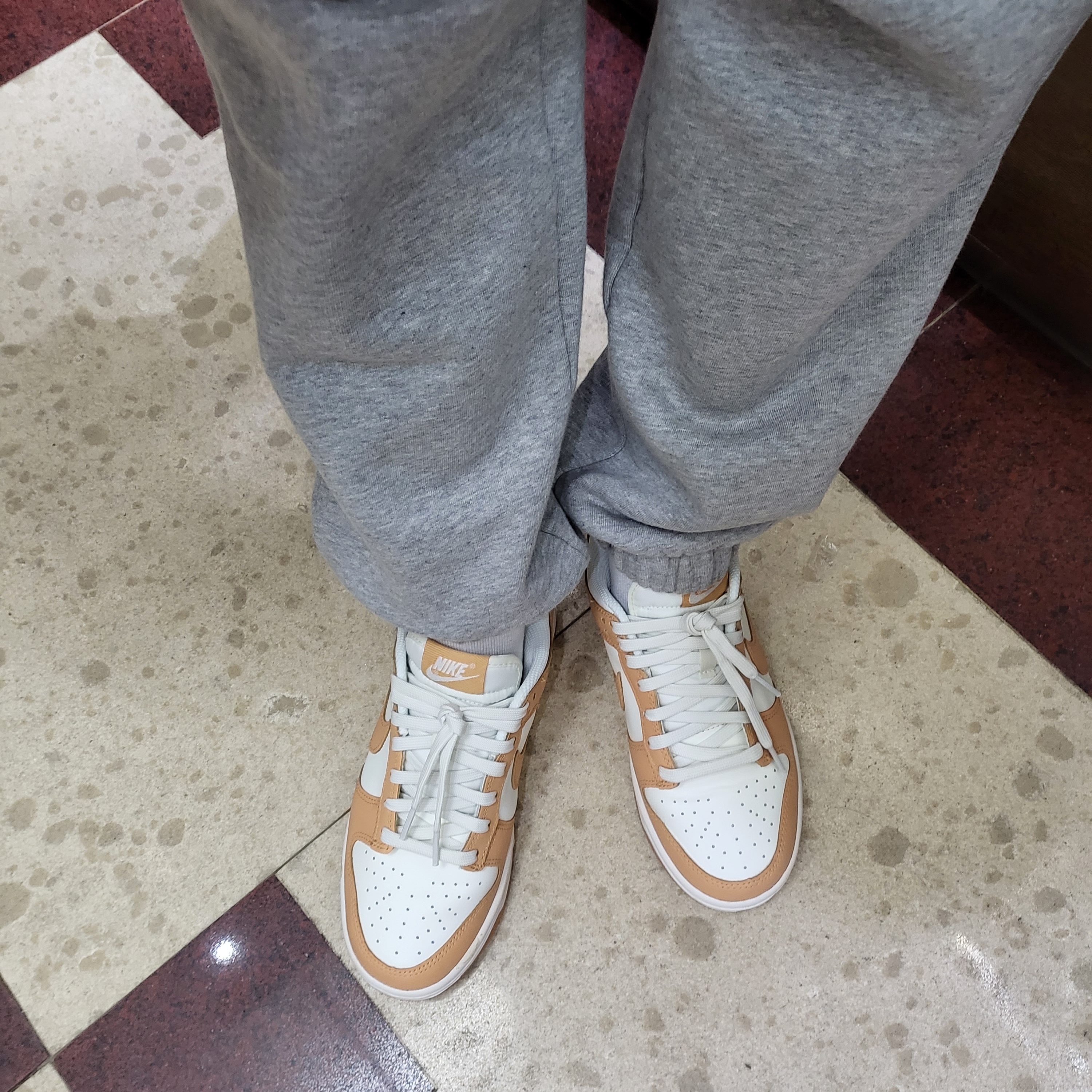 (W) Nike Dunk Low Harvest Moon 착용 스타일 - 1