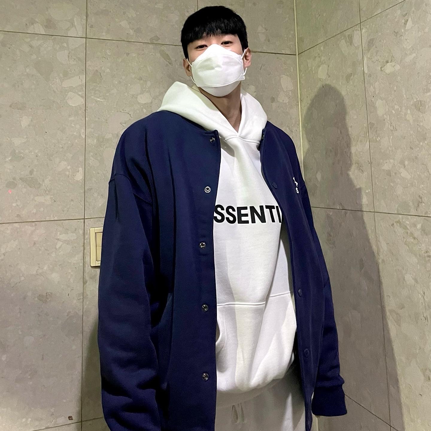 IAB Studio Cotton Stadium Jacket Navy - 21SS, Jordan 1 x Travis Scott x Fragment Retro High OG SP Military Blue 착용 스타일 - 1