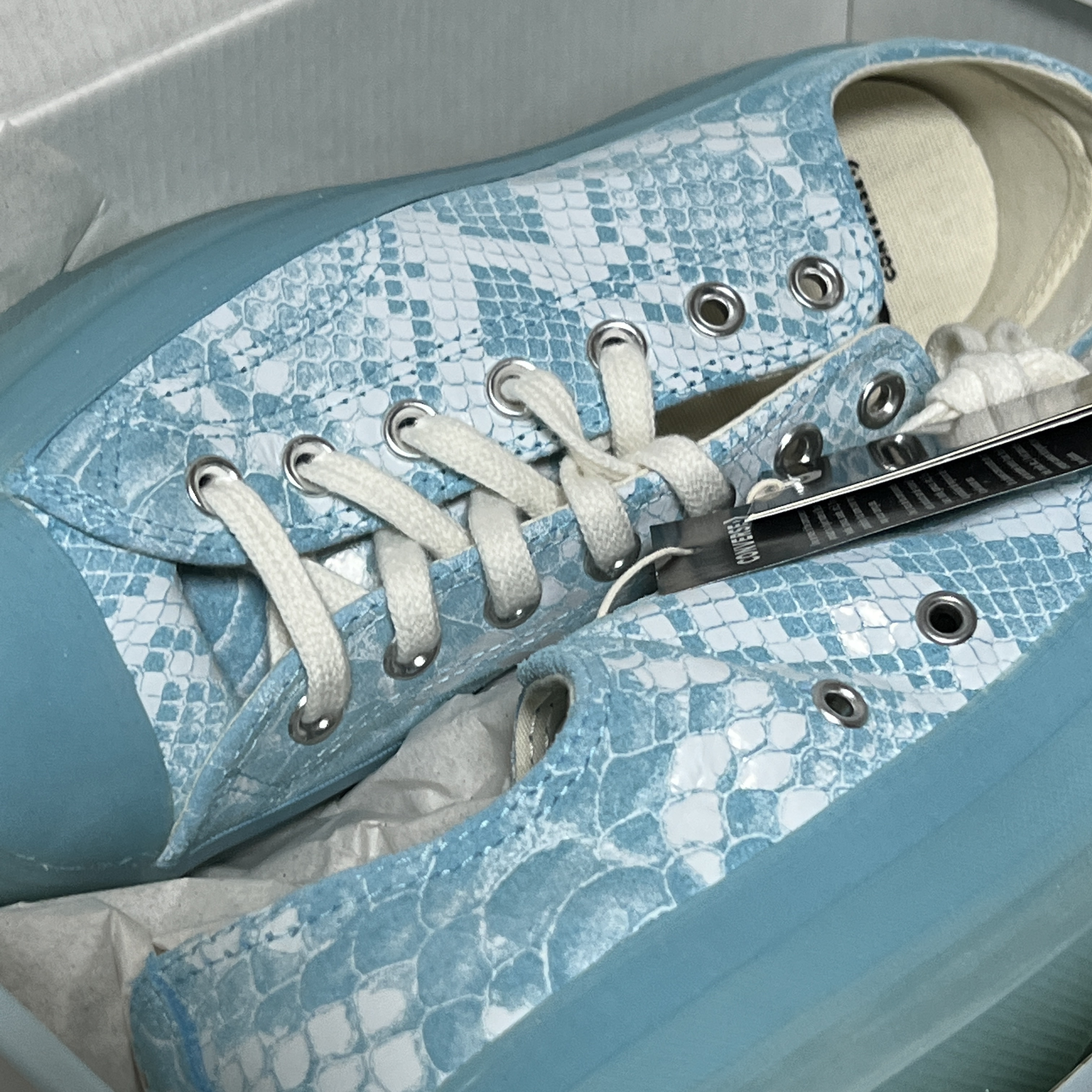 Converse x Golf Wang Chuck 70 Ox Snake Blue Topaz 착용 스타일 - 1
